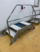 STAINLESS GANTRY WITH BOOT SCRUBBER