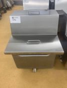 MOBILE TOTE BIN WITH LID