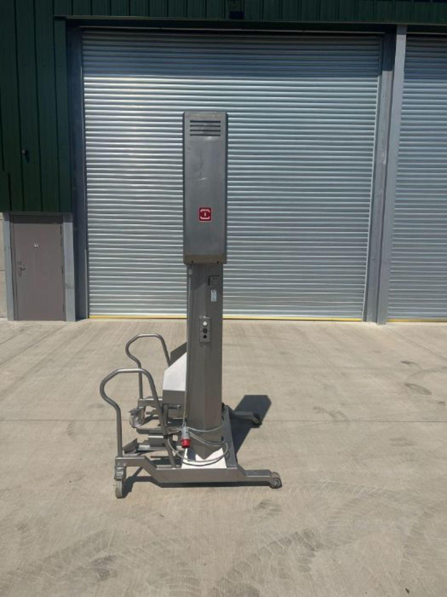 NIMO MOBILE TOTE BIN LIFTER - Image 2 of 4