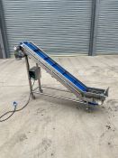 SMALL INCLINED CONVEYOR