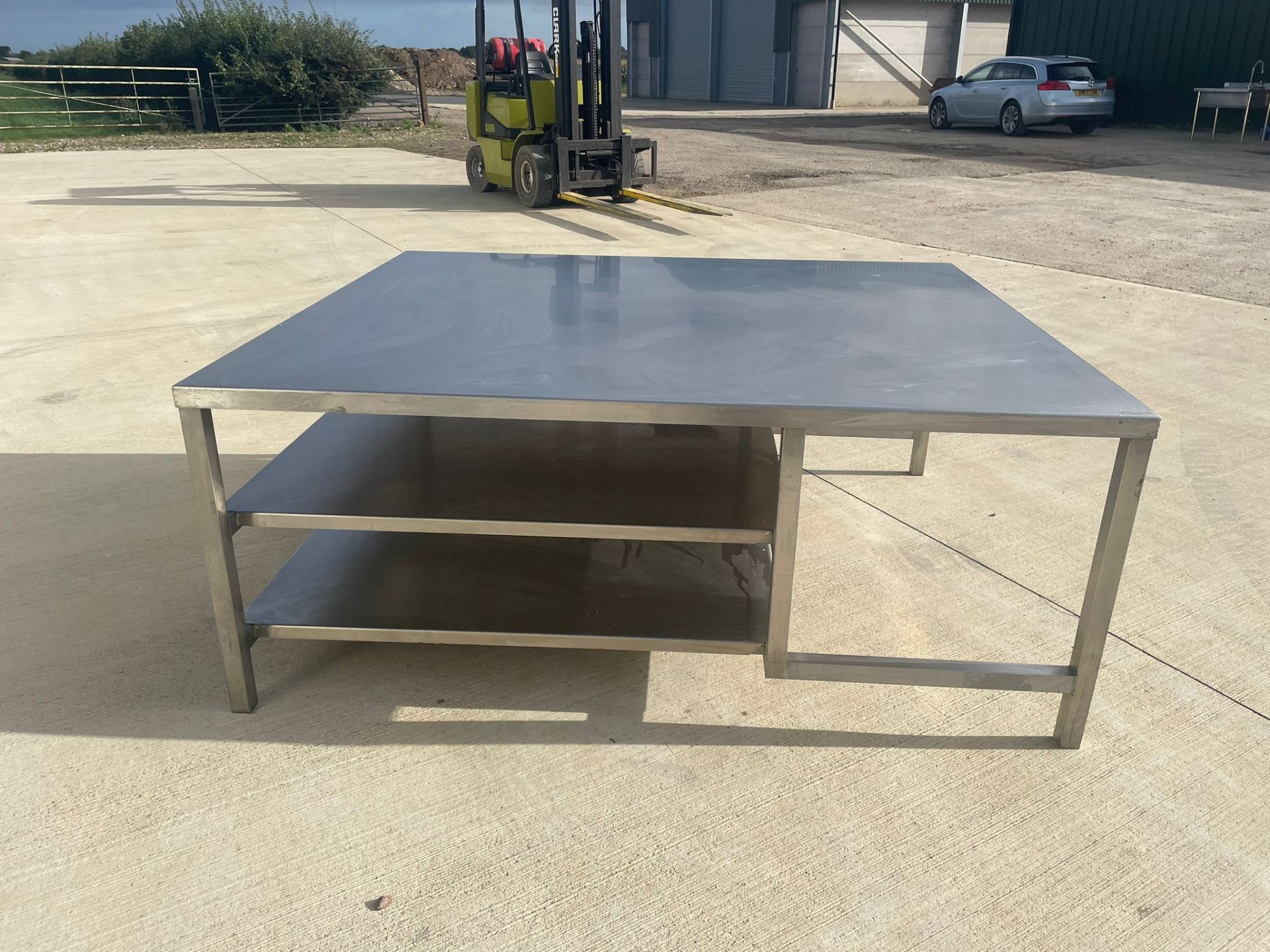 STAINLESS STEEL TABLE - Image 6 of 7