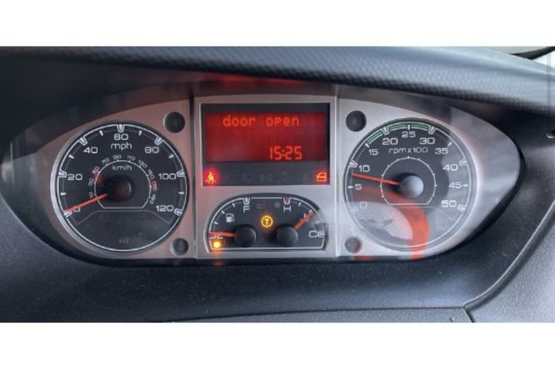 2011 IVECO DAILY 50C14 - Image 20 of 25