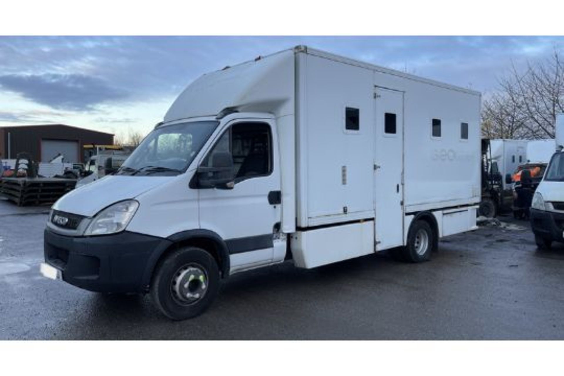 2011 IVECO DAILY 70C17