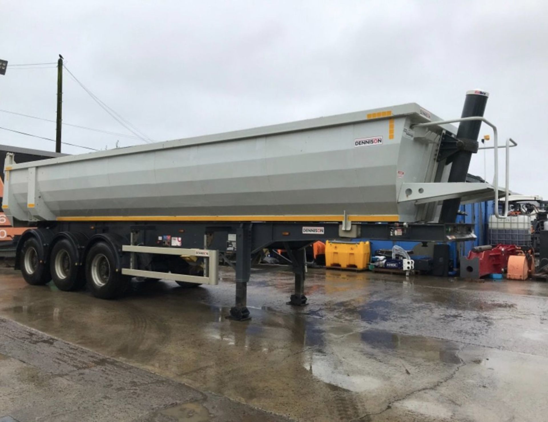 2019 DENNISON HALF PIPE TIPPING TRAILER - Image 12 of 18