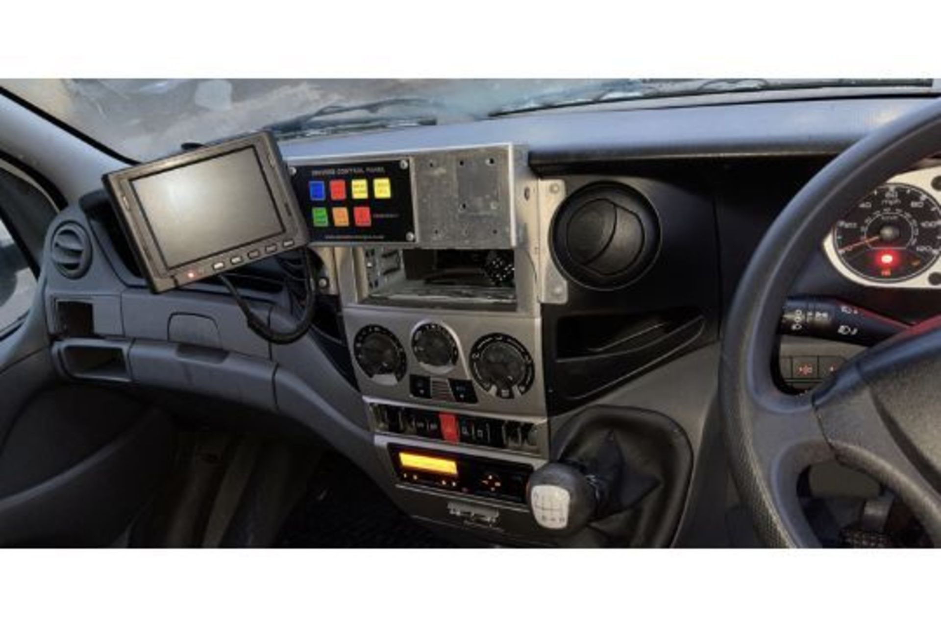 2011 IVECO DAILY 50C - Image 17 of 24