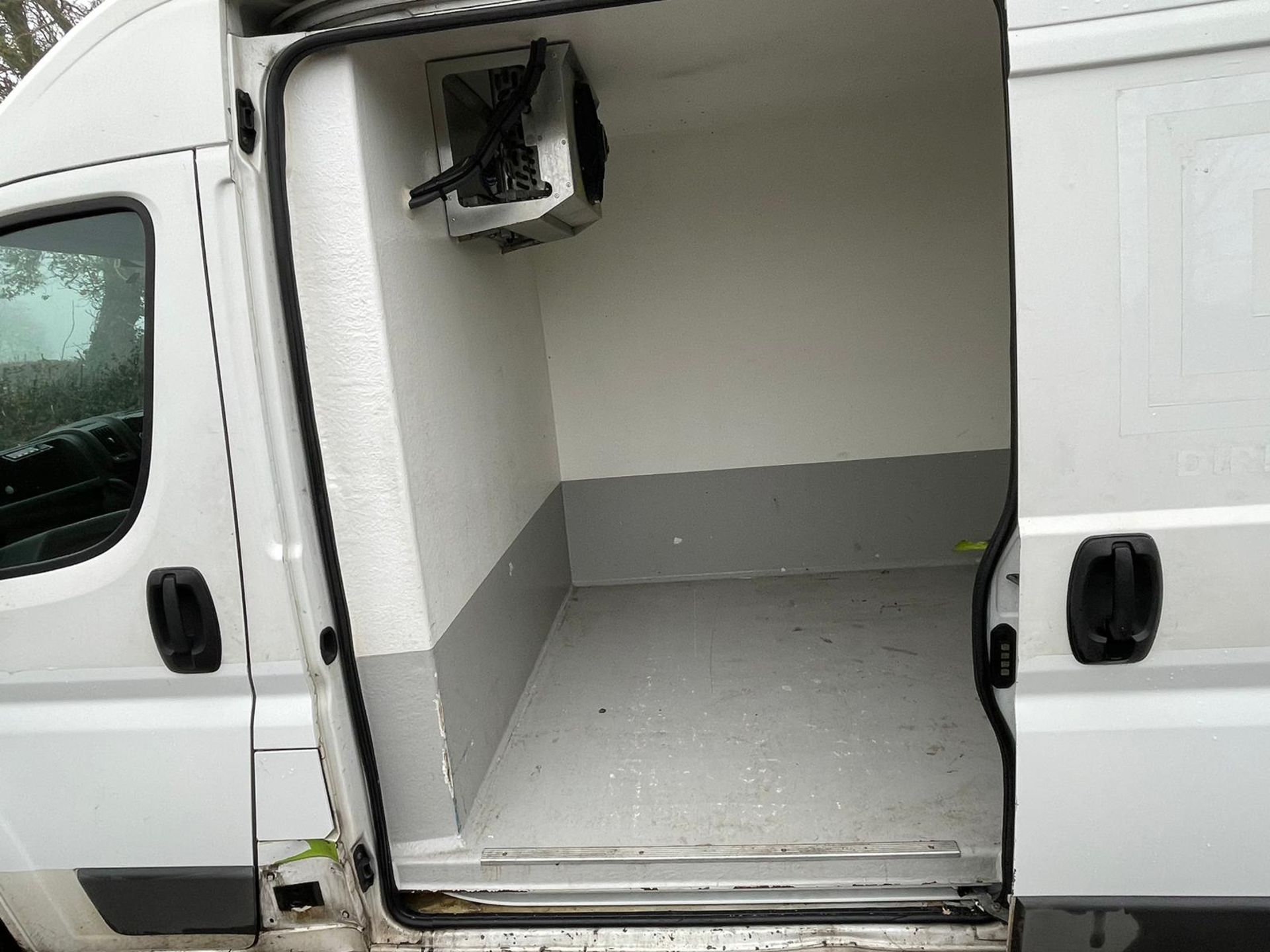 2015 CITROEN RELAY FRIDGE VAN - Image 9 of 16