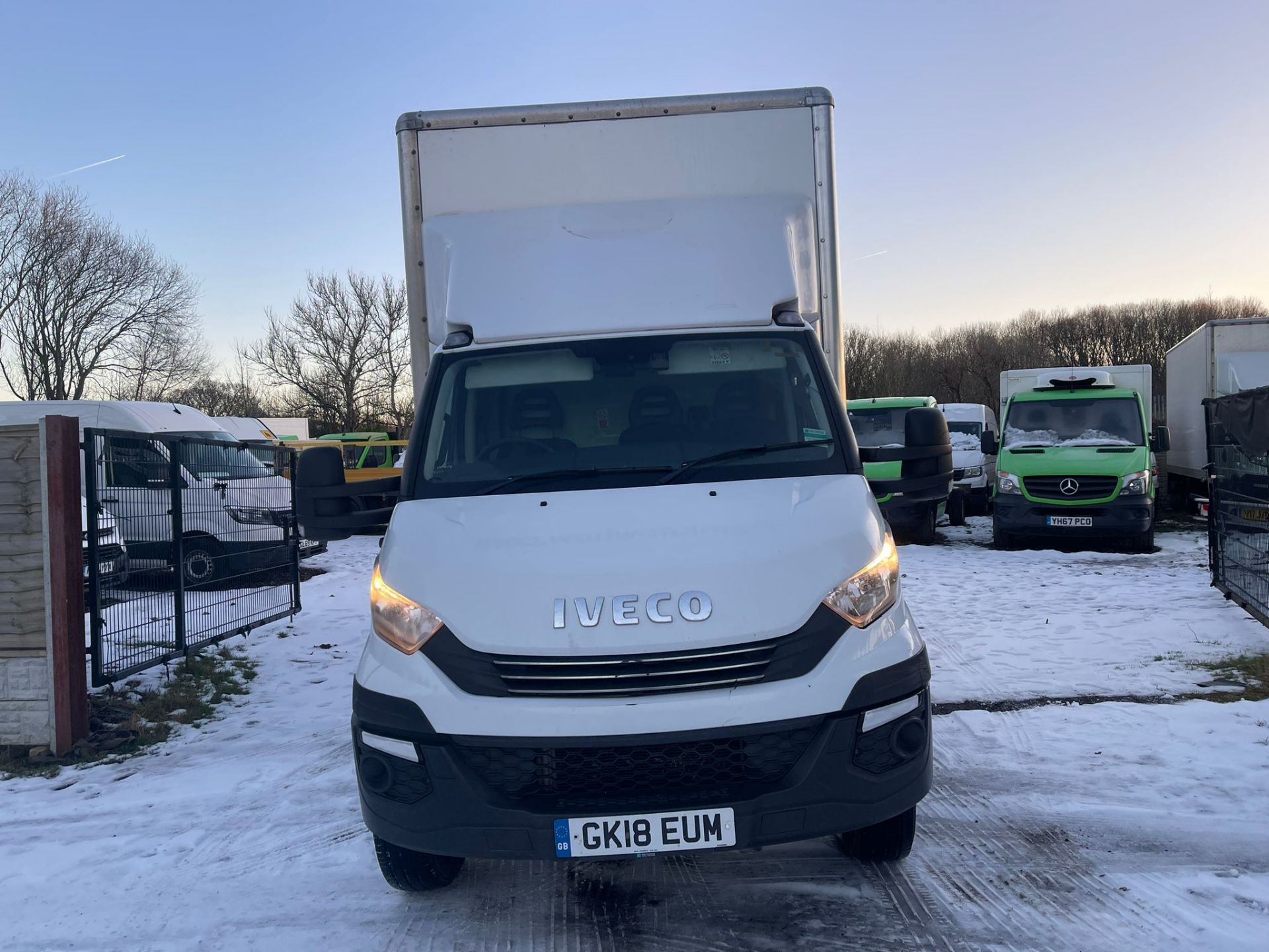 2018 IVECO DAILY BOX VAN - Image 2 of 13