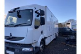 PO11 OXZ 2011 RENAULT MIDLUM 180 DXI. MANUAL GEARBOX. DIESEL A/C. REAR VIEW CAMERA. 10 X CELLS.