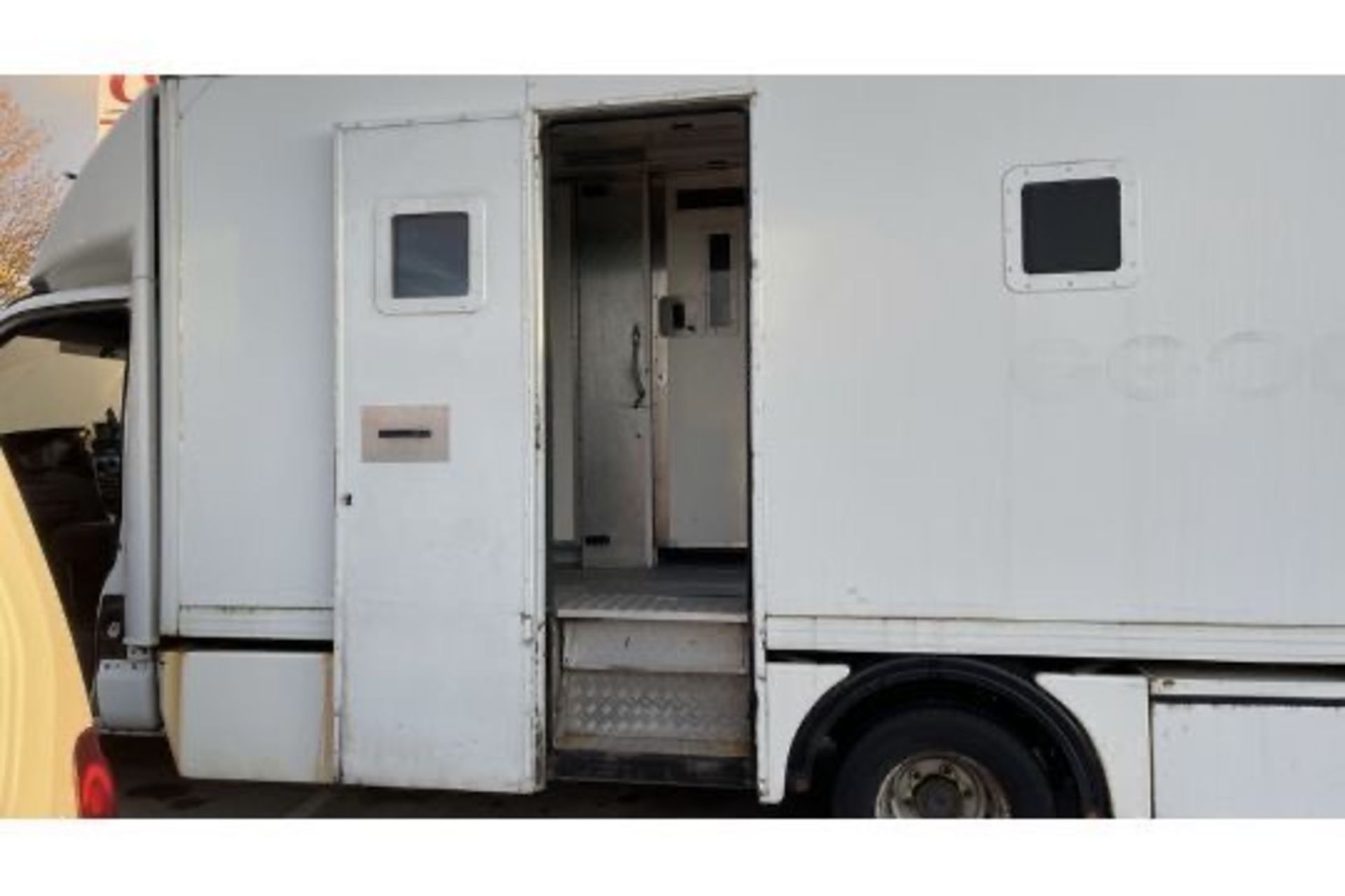BX11 TCZ. 2011 IVECO DAILY 70C17. BOX VAN. 4X2. DIESEL MANUAL GEARBOX. REAR VIEW CAMERA 6 X SPEED - Image 6 of 24