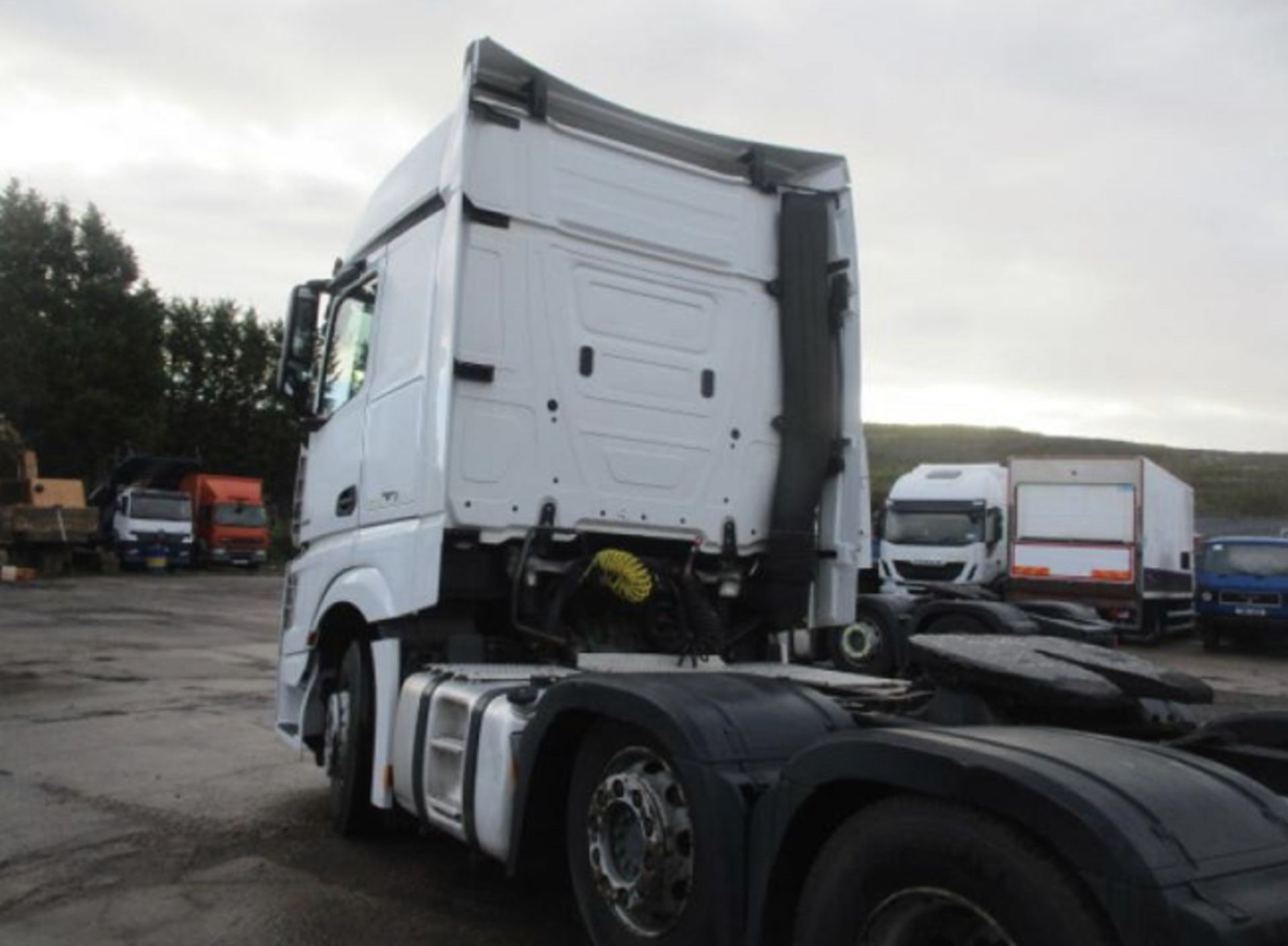 2015 MERCEDES ACTROS 2545 - Image 11 of 12