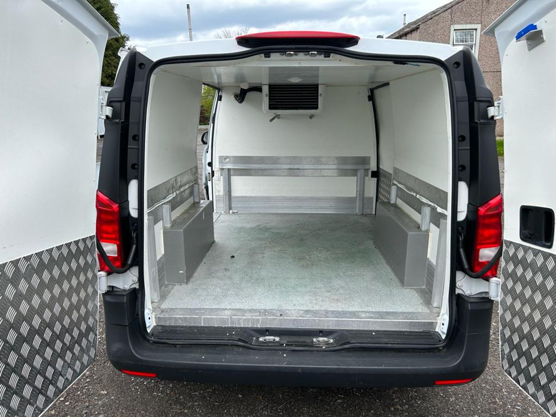 2018 MERCEDES VITO - Image 11 of 15