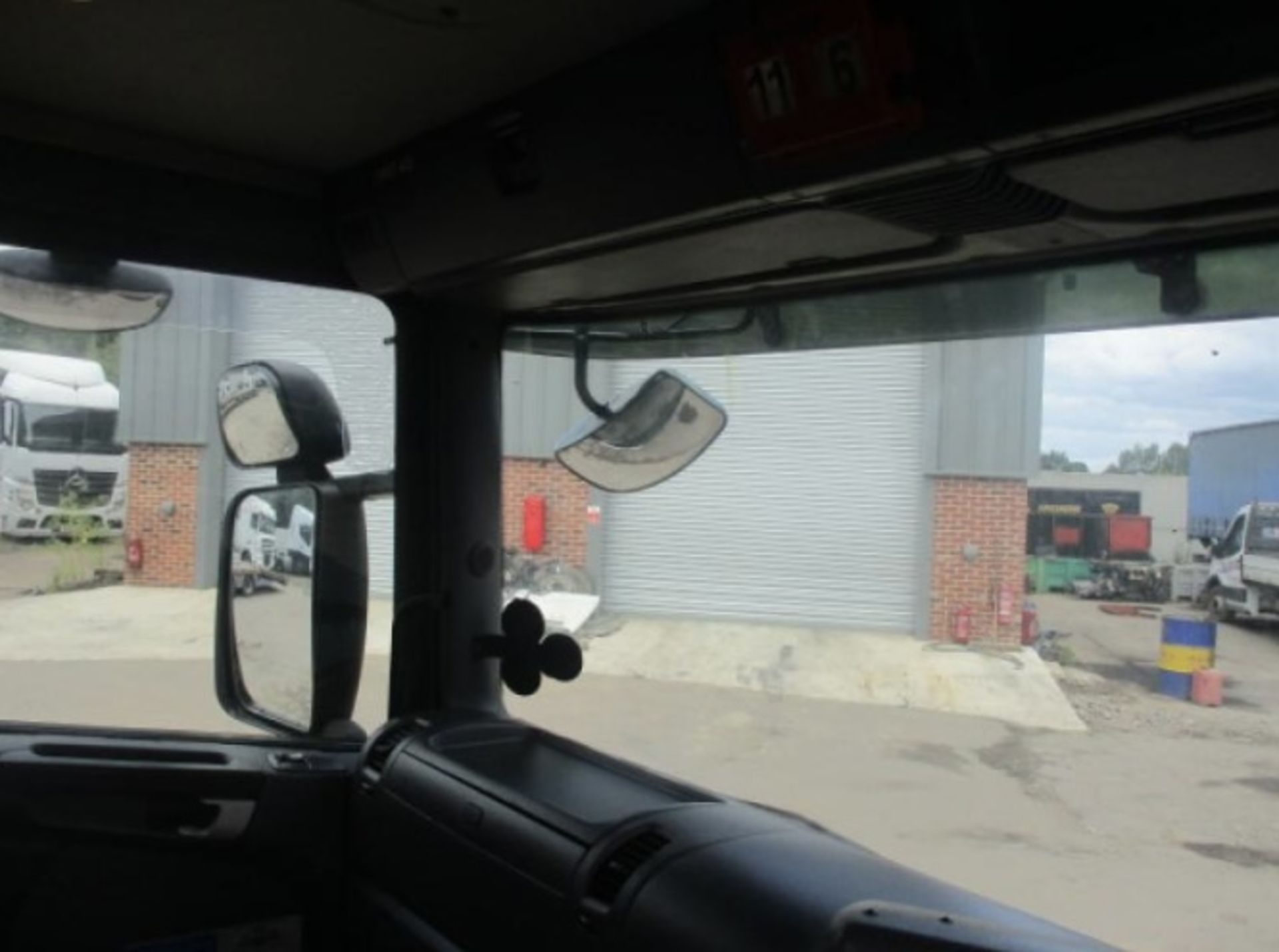 2006 SCANIA P420 - Image 10 of 12