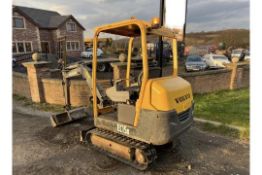 2006 VOLVO MINI DIGGER