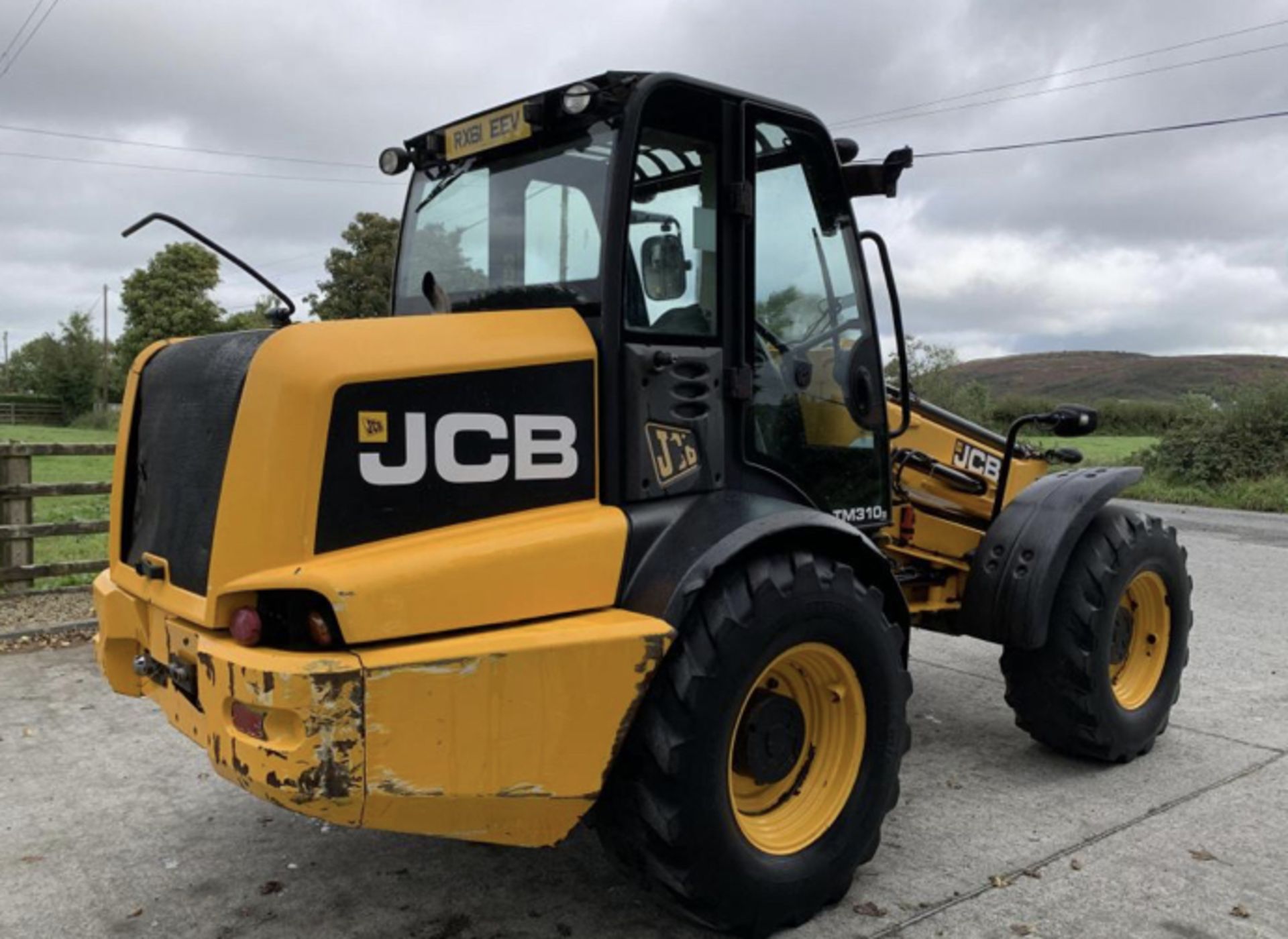 2011 JCB TM310S AGRI - Image 3 of 14