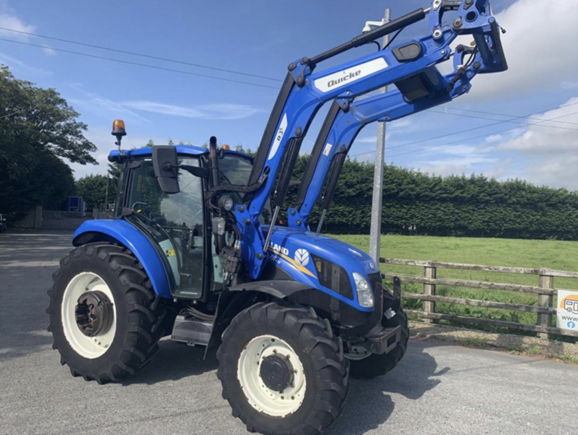 2018 NEW HOLLAND T5.105