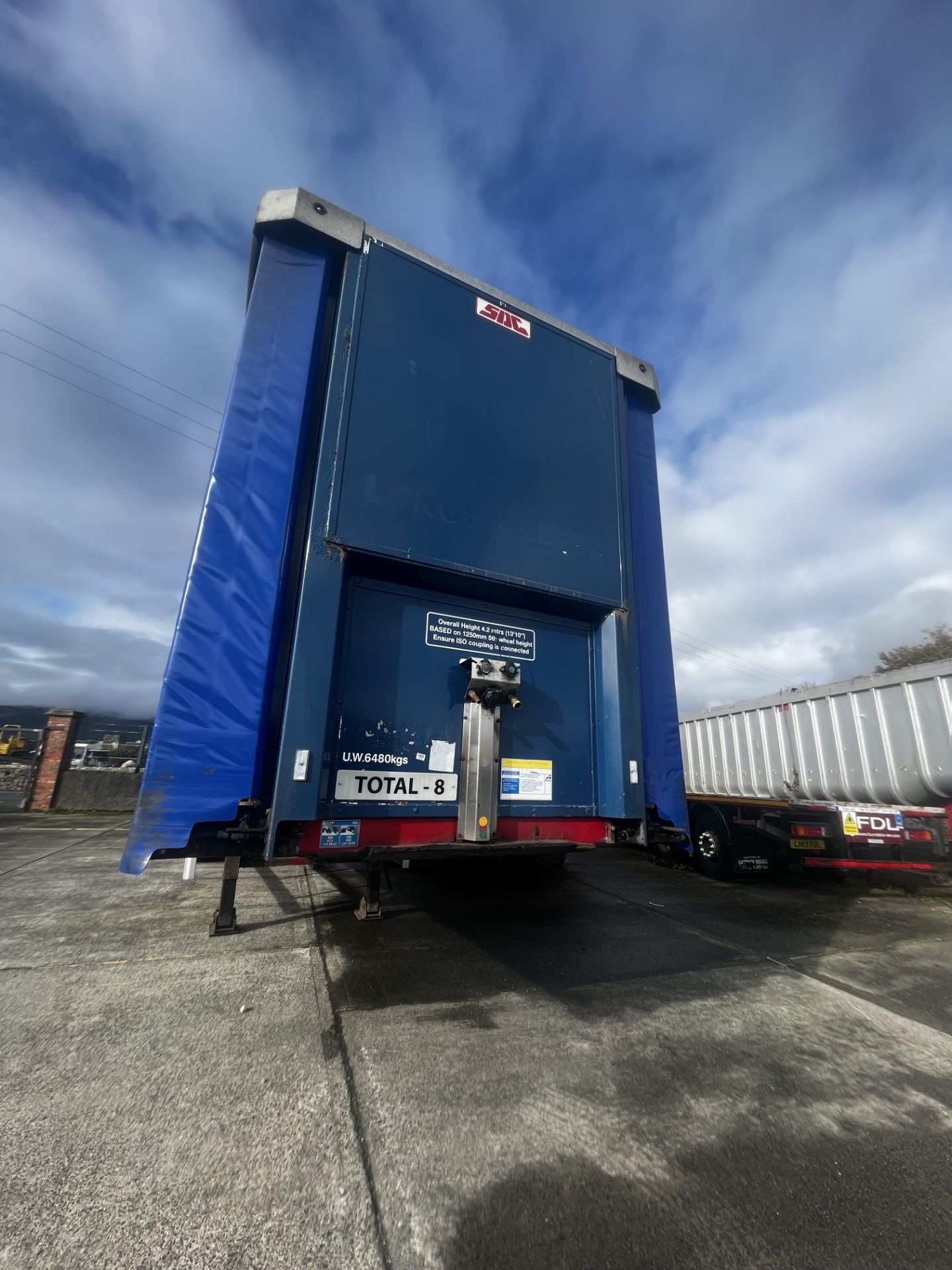 SDC TRAILER LTD CURTAINSIDER