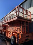 HOLLAND SCISSOR LIFT