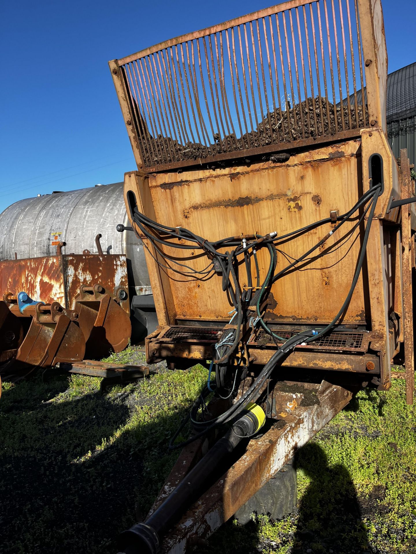 RICHARD WESTON D10 MUCK SPREADING TRAILER - Image 2 of 8