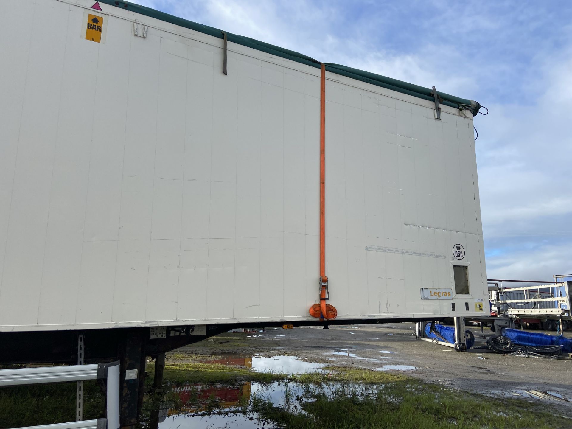 WHITE LEGRAS WALKING FLOOR TRIAXEL TRAILER - Image 10 of 15