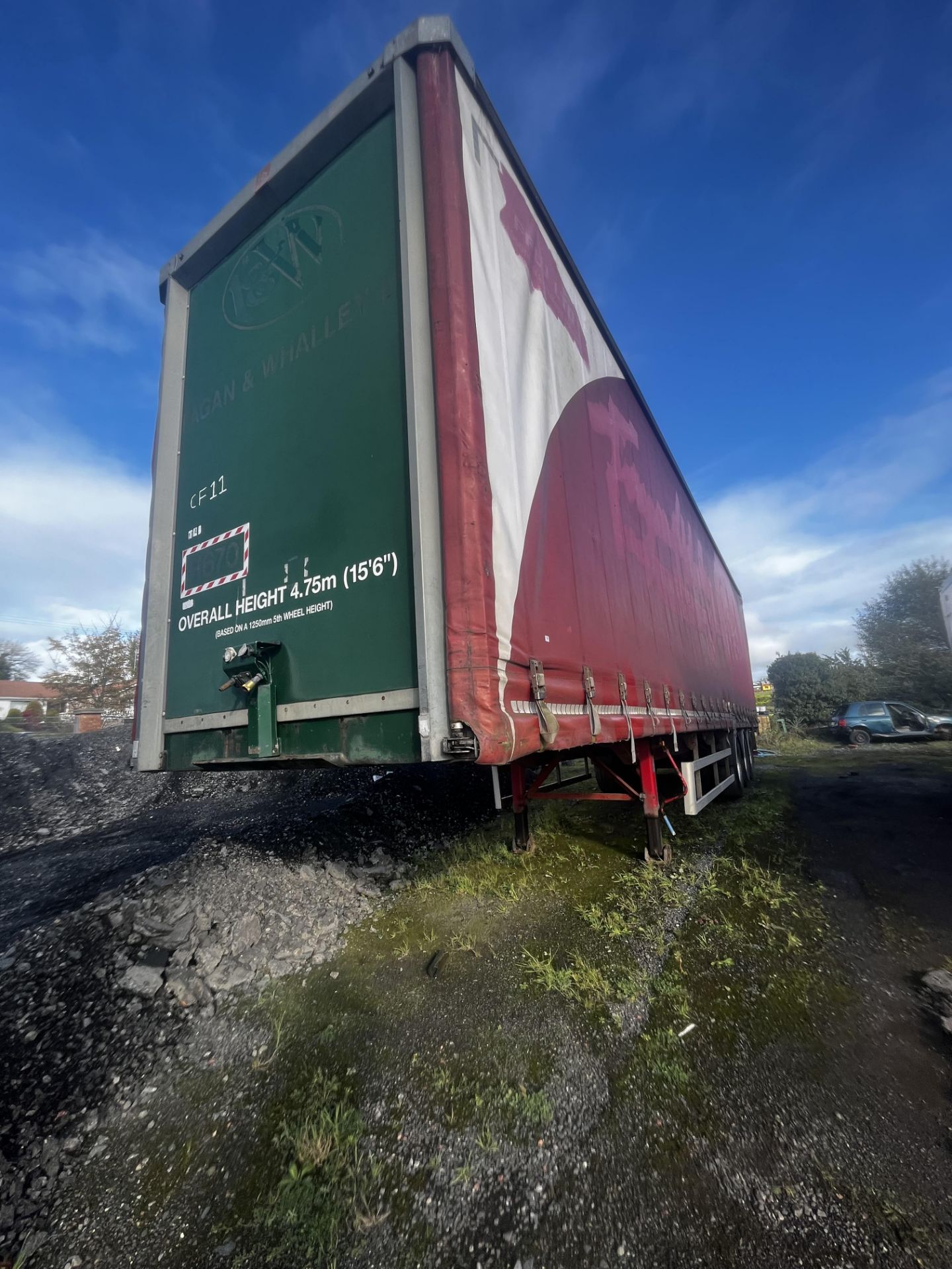 SDC TRIAXEL CURTAINSIDER TRAILER