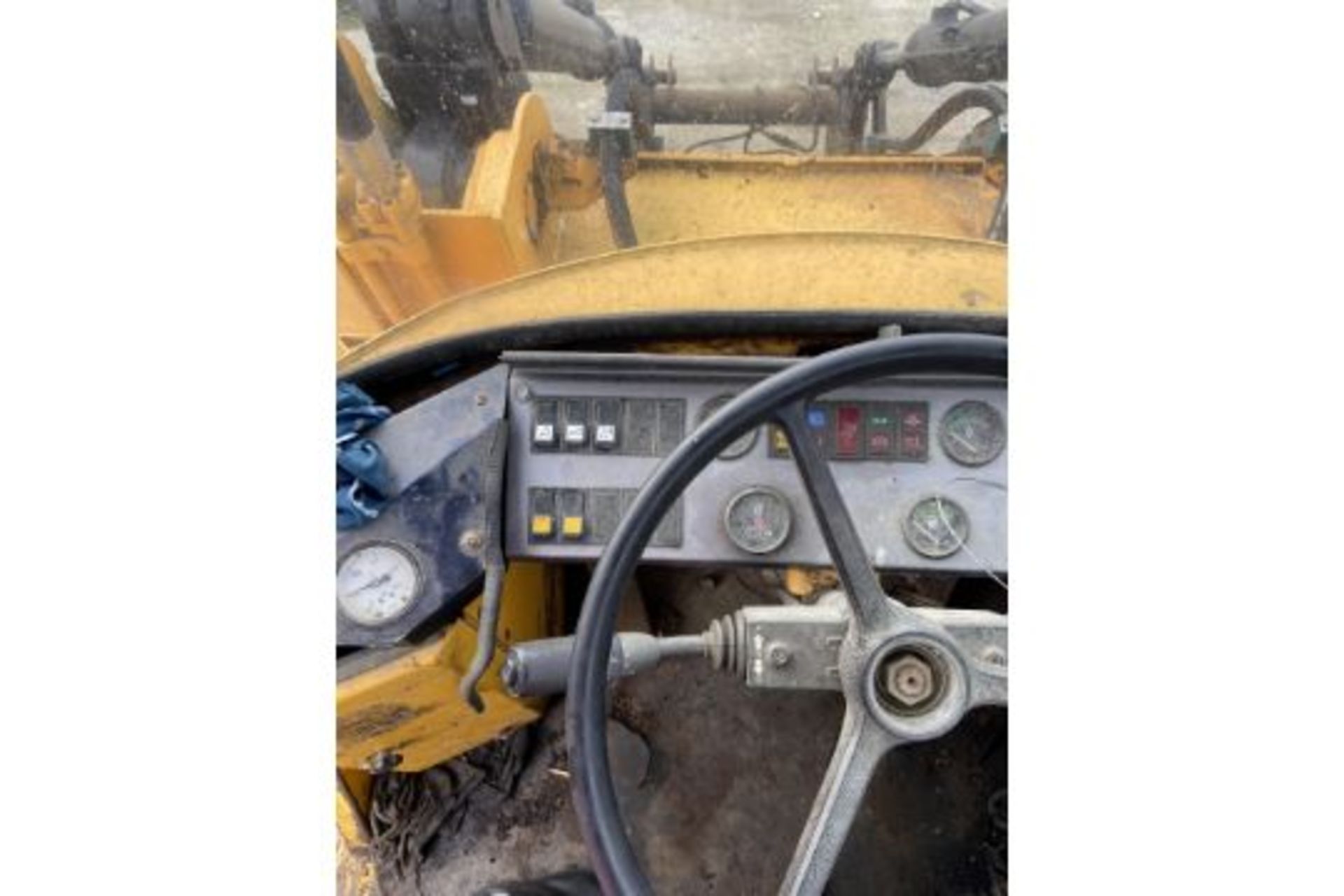 VOLVO BM L120 LOADING SHOVEL - Image 12 of 19