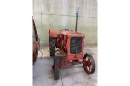 McCORMICK DEEDING W12 TRACTOR