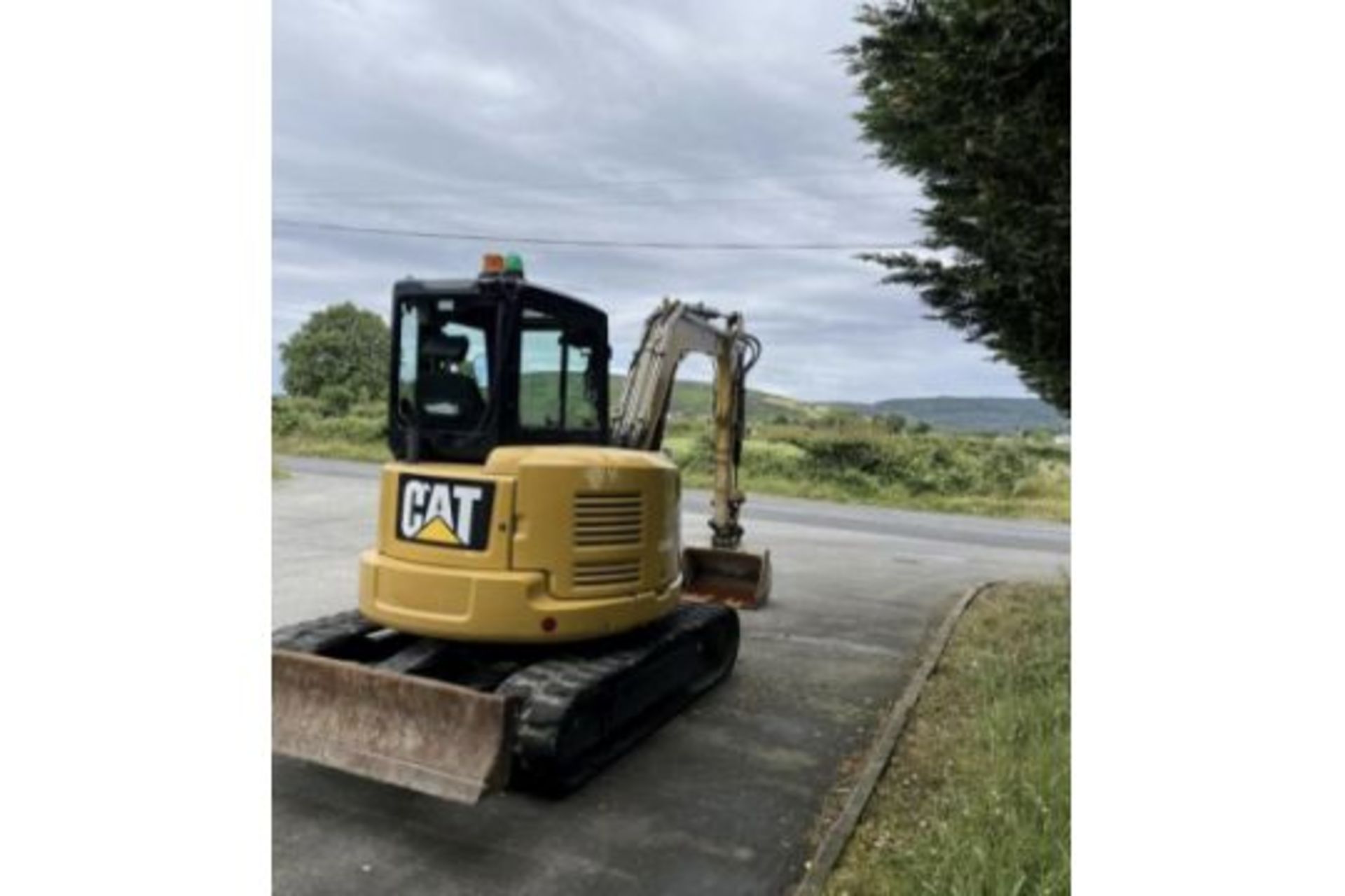 2018 CAT 305E2 DIGGER - Image 8 of 12