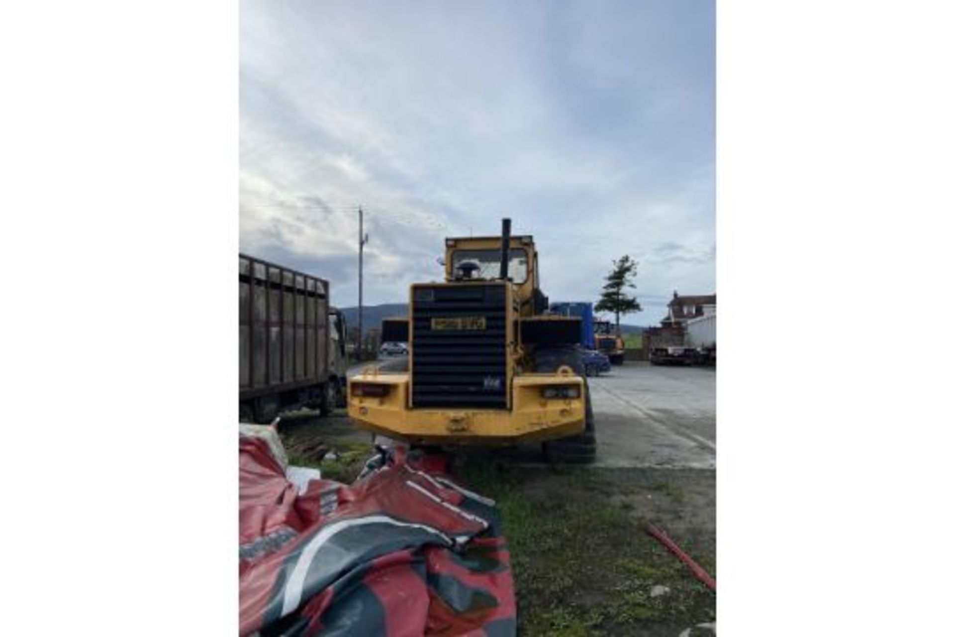 VOLVO BM L120 LOADING SHOVEL - Image 2 of 19