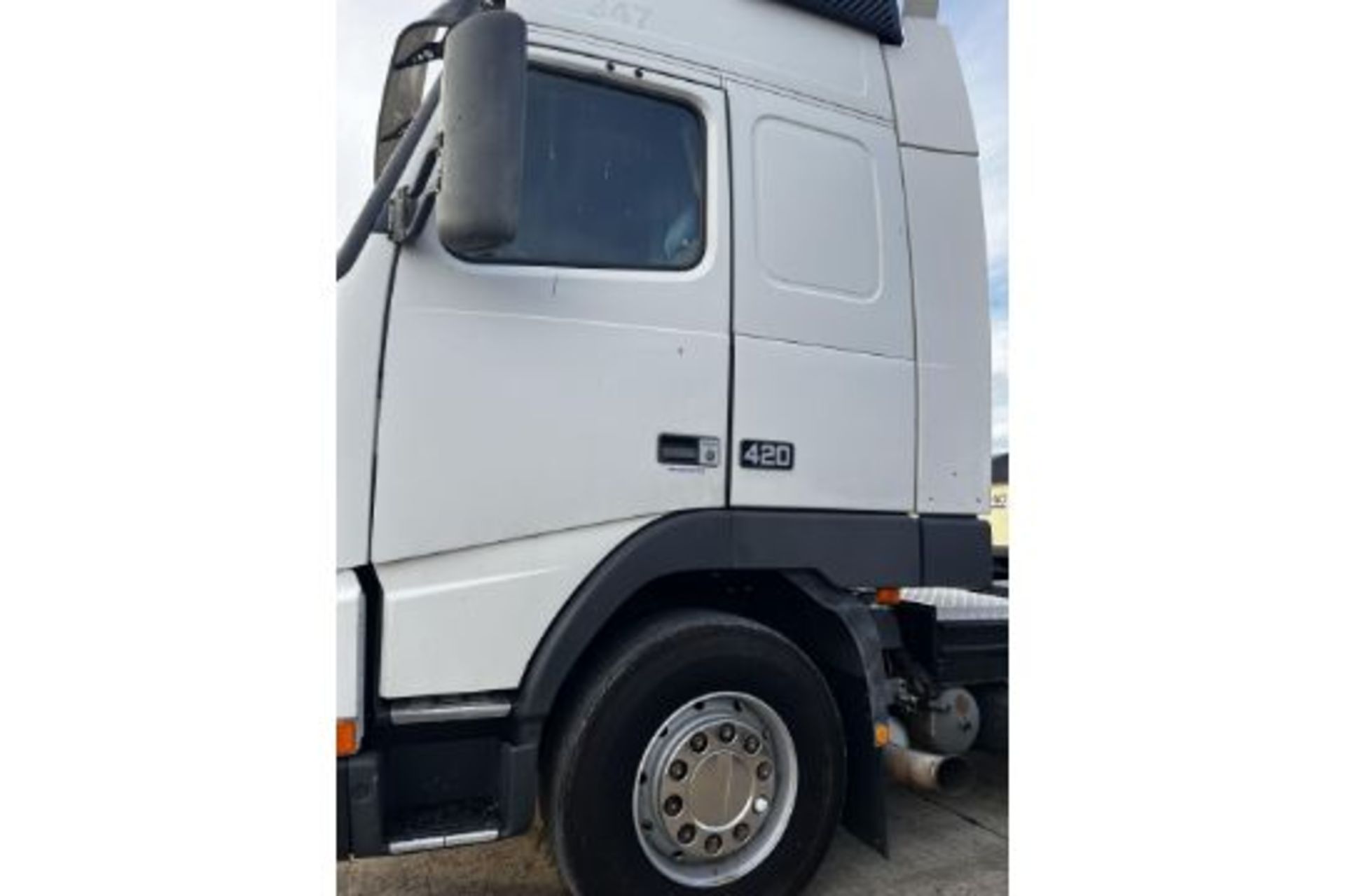 VOLVO FH12 420 - Image 2 of 17