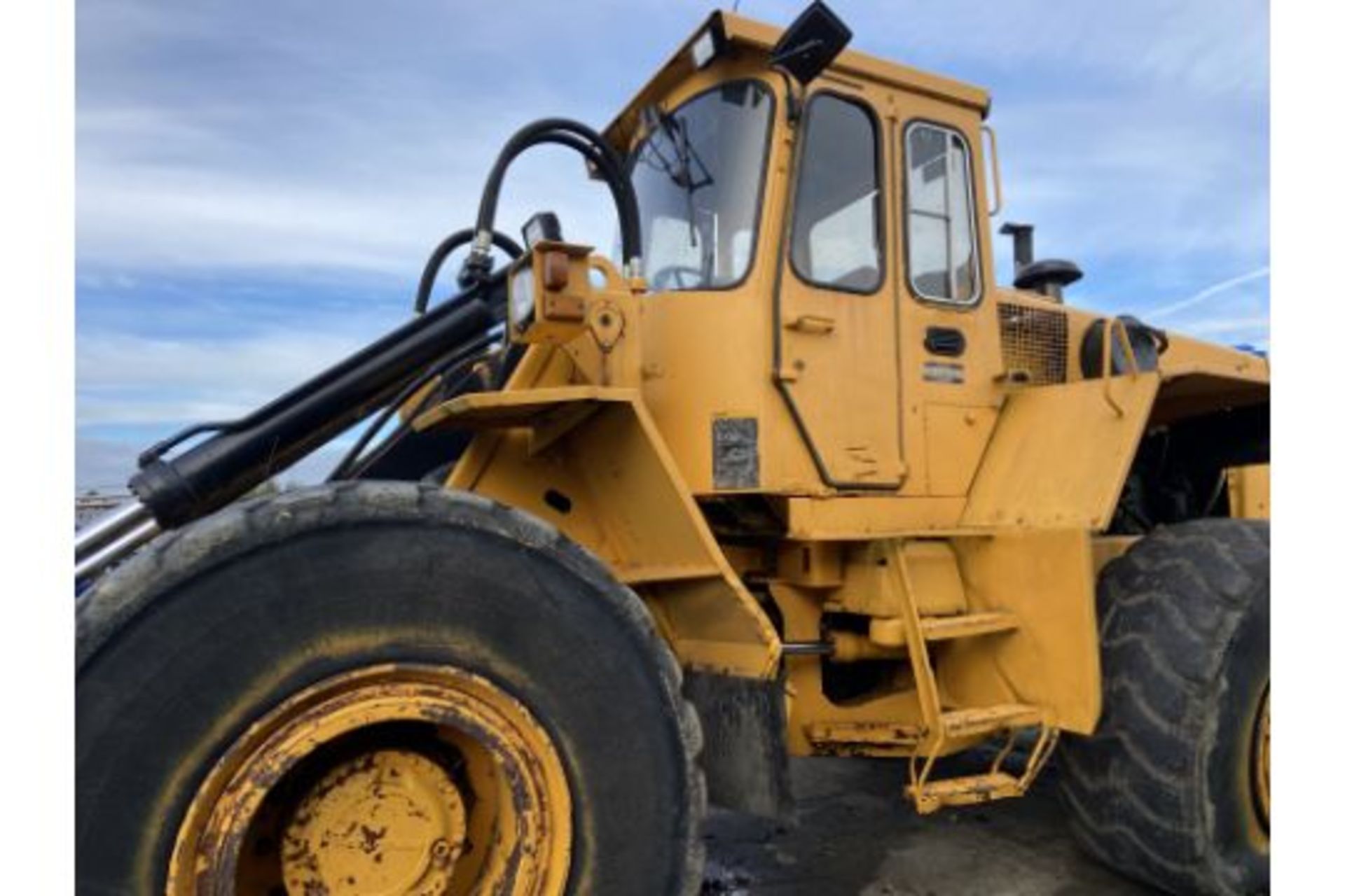 VOLVO BM L120 LOADING SHOVEL - Image 3 of 19