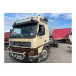 2000 VOLVO FM12