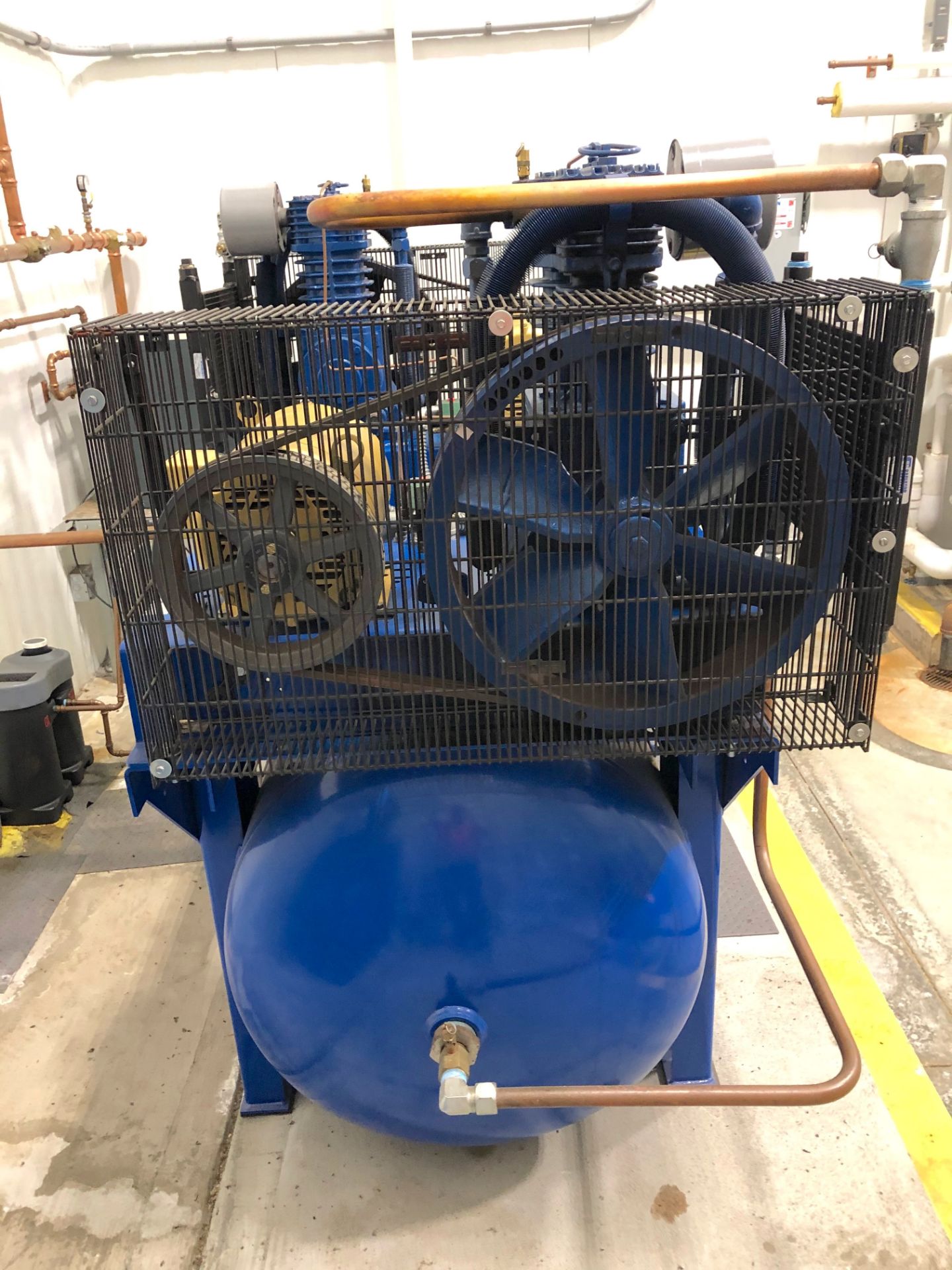 Quincy QT-10 Air Compressor - Image 2 of 11