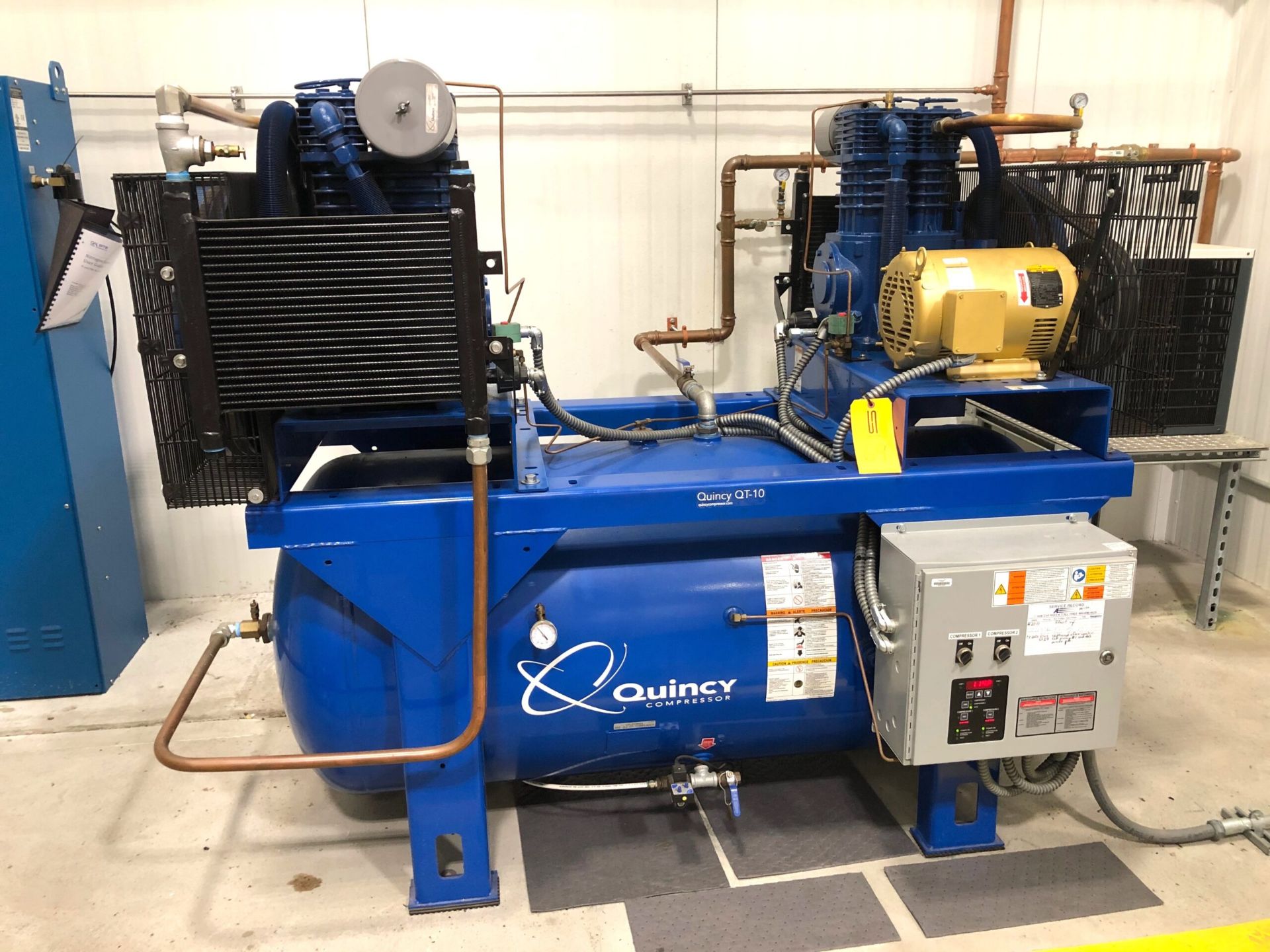 Quincy QT-10 Air Compressor