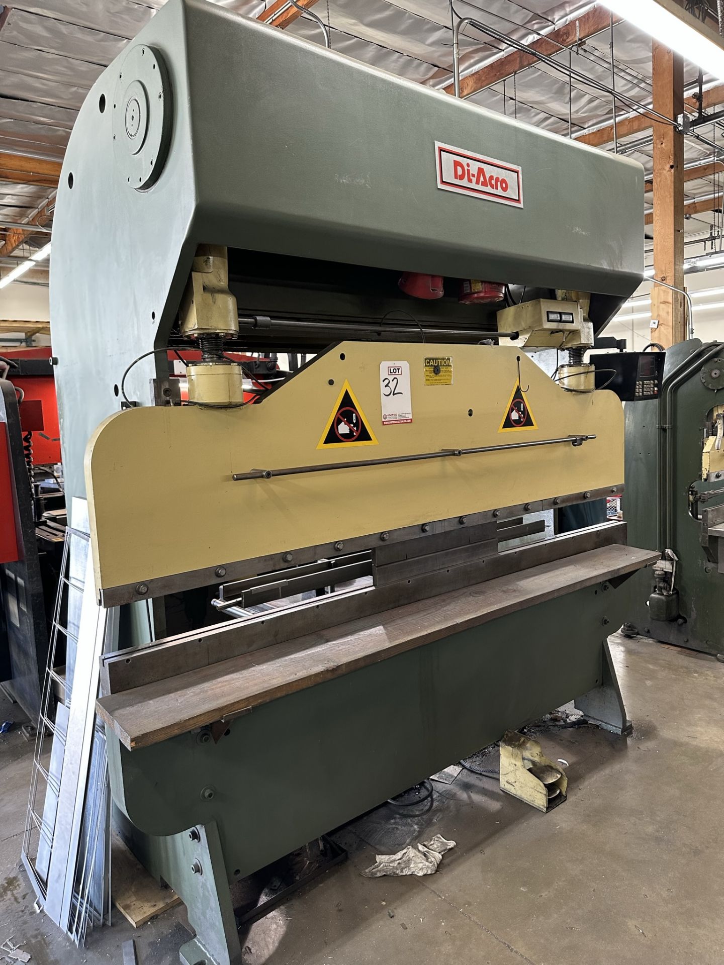 DI-ACRO 8' HYDRA-POWER PRESS BRAKE, MODEL 75-8, 8' X 75-TON CAPACITY, MECHANICAL, DRC FRONT OPERATED