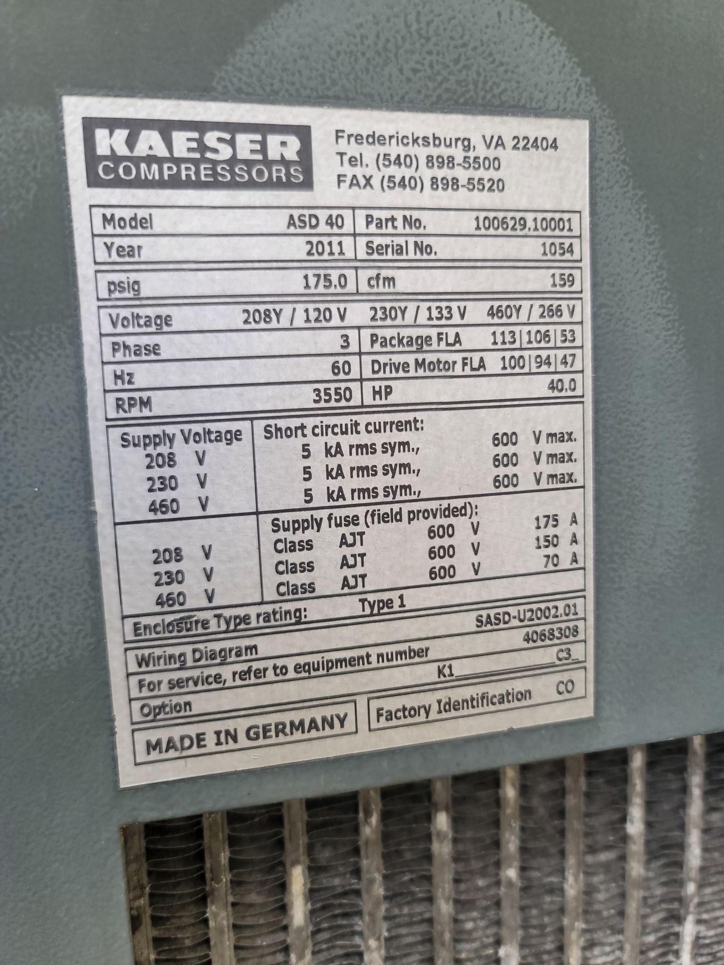 2011 KAESER 40 HP ROTARY SCREW COMPRESSOR, MODEL ASD 40, PART NO. 100629.10001, S/N 1054, (BEHIND - Image 4 of 4