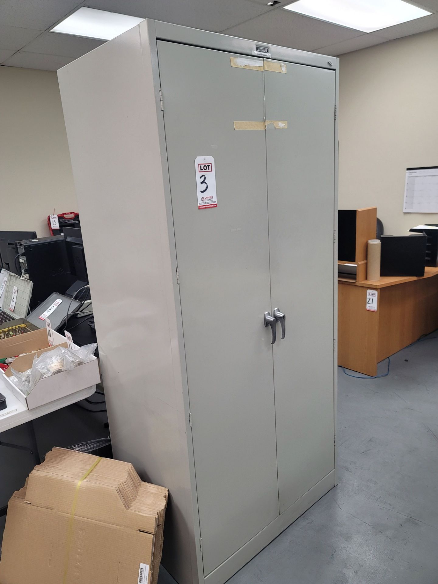 2-DOOR STORAGE CABINET, EMPTY, (BUILDING 25, QC LAB)