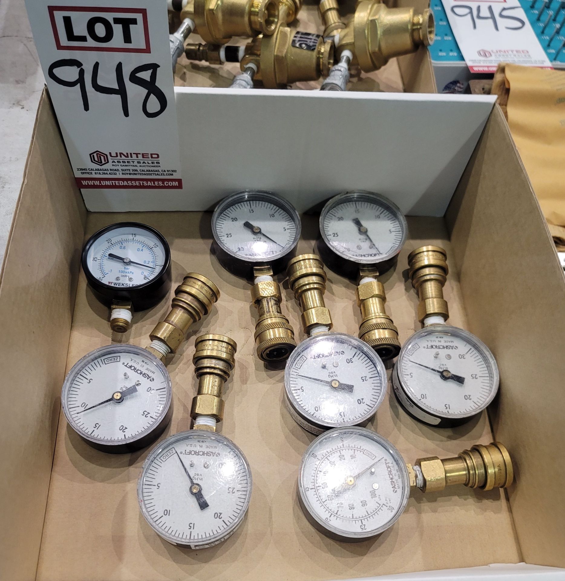 LOT - PRESSURE GAUGES, (BUILDING 3)