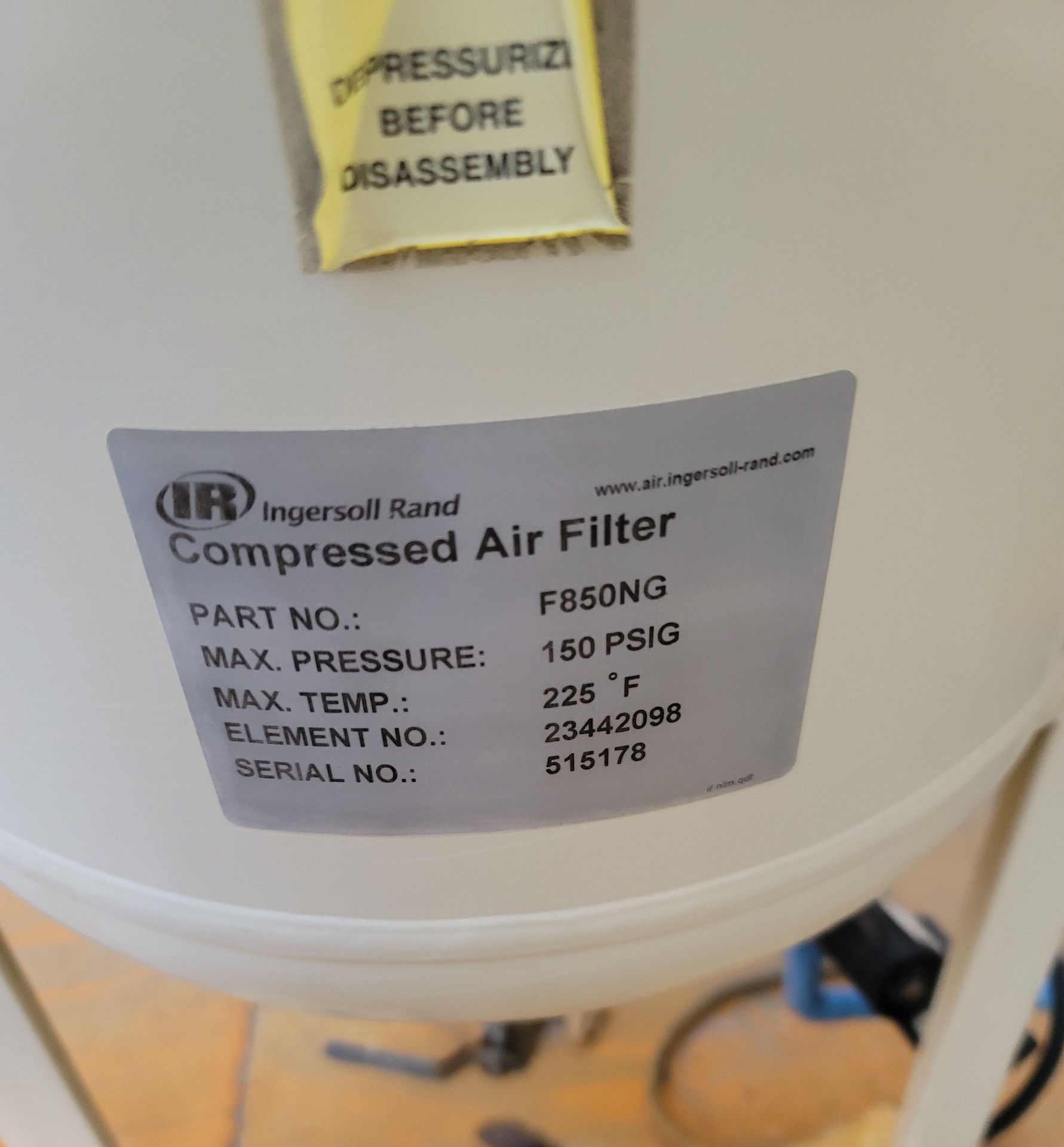 INGERSOLL RAND COMPRESSED AIR FILTER, PART NO. F850NG, S/N 515178, (OUTSIDE BUILDING 69) - Image 2 of 2