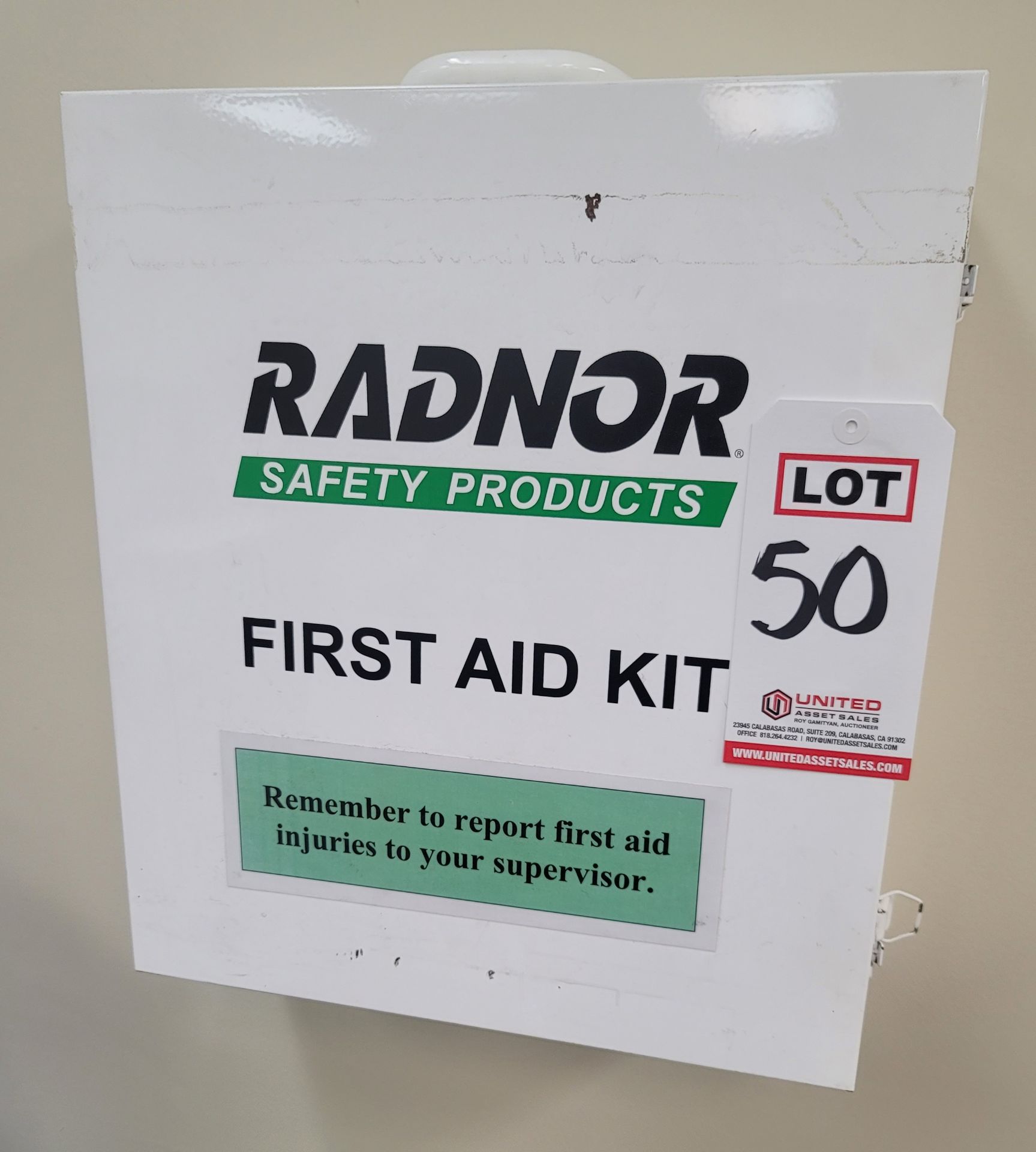 RADNOR SAFETY PRODUCTS FIRST AID KIT, WALL HUNG, (BUILDING 25, QC LAB)