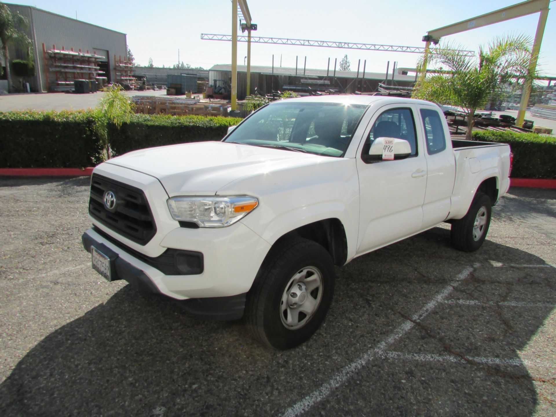 2016 TOYOTA TACOMA 2X4 EXTENDED CAB PICKUP TRUCK, 6' BED, 2.7L INLINE 4 CYLINDER ENGINE, AUTOMATIC