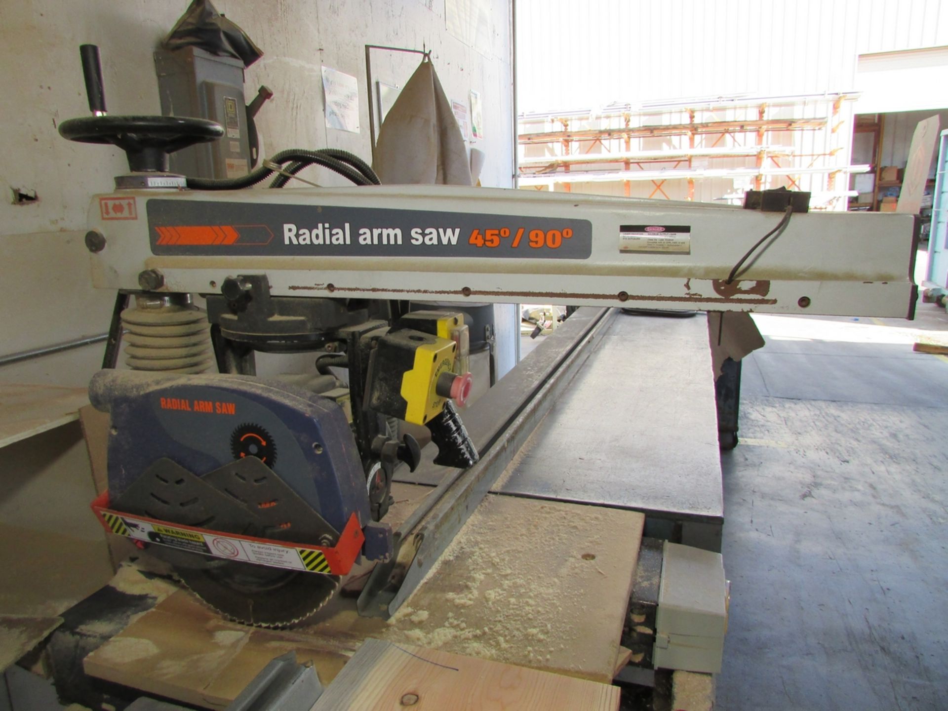 DAYTON 10"/12" RADIAL ARM SAW, MODEL 49G998A, 24" ARM, LASER CUTTING GUIDE, 18' X 2' STEEL CUTTING - Image 3 of 11