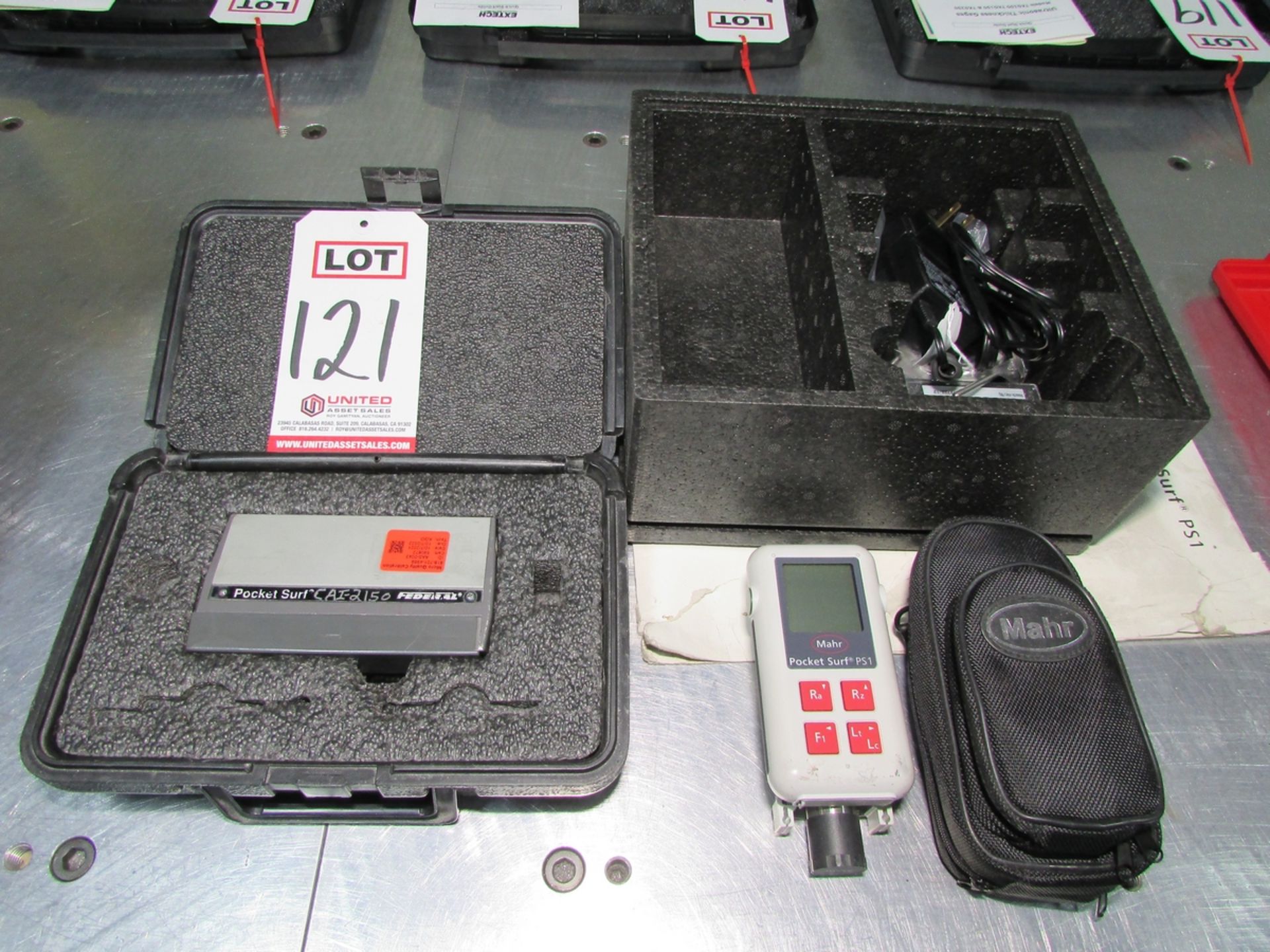 LOT - (2) SURFACE ROUGHNESS TESTERS: (1) FEDERAL POCKET SURF III, (1) MAHR POCKET SURF PS1