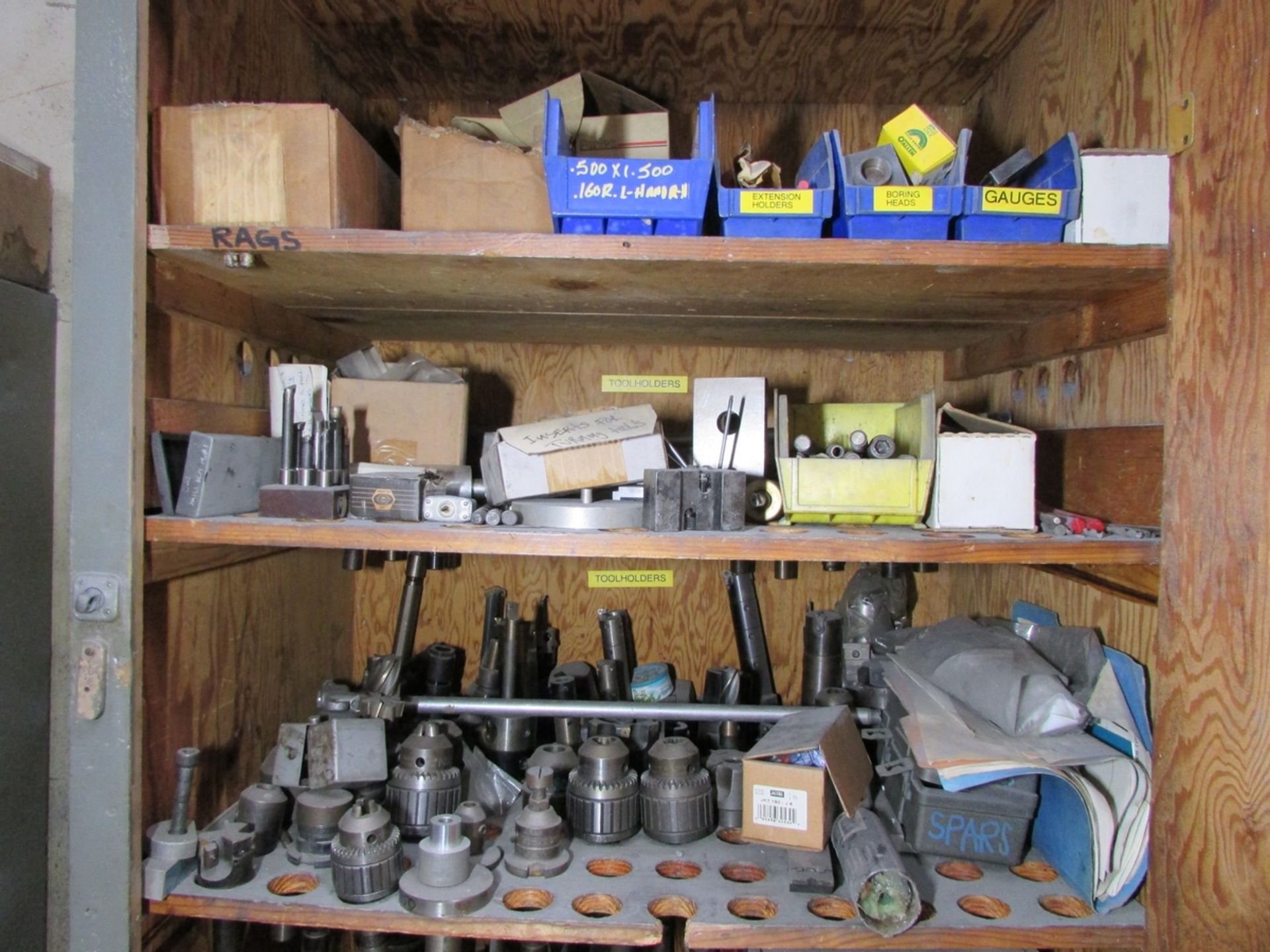 LOT - (3) 2-DOOR CABINETS AND (1) SHELVING UNIT, W/ CONTENTS: ASSORTED TOOLING, HARDWARE - Image 6 of 11