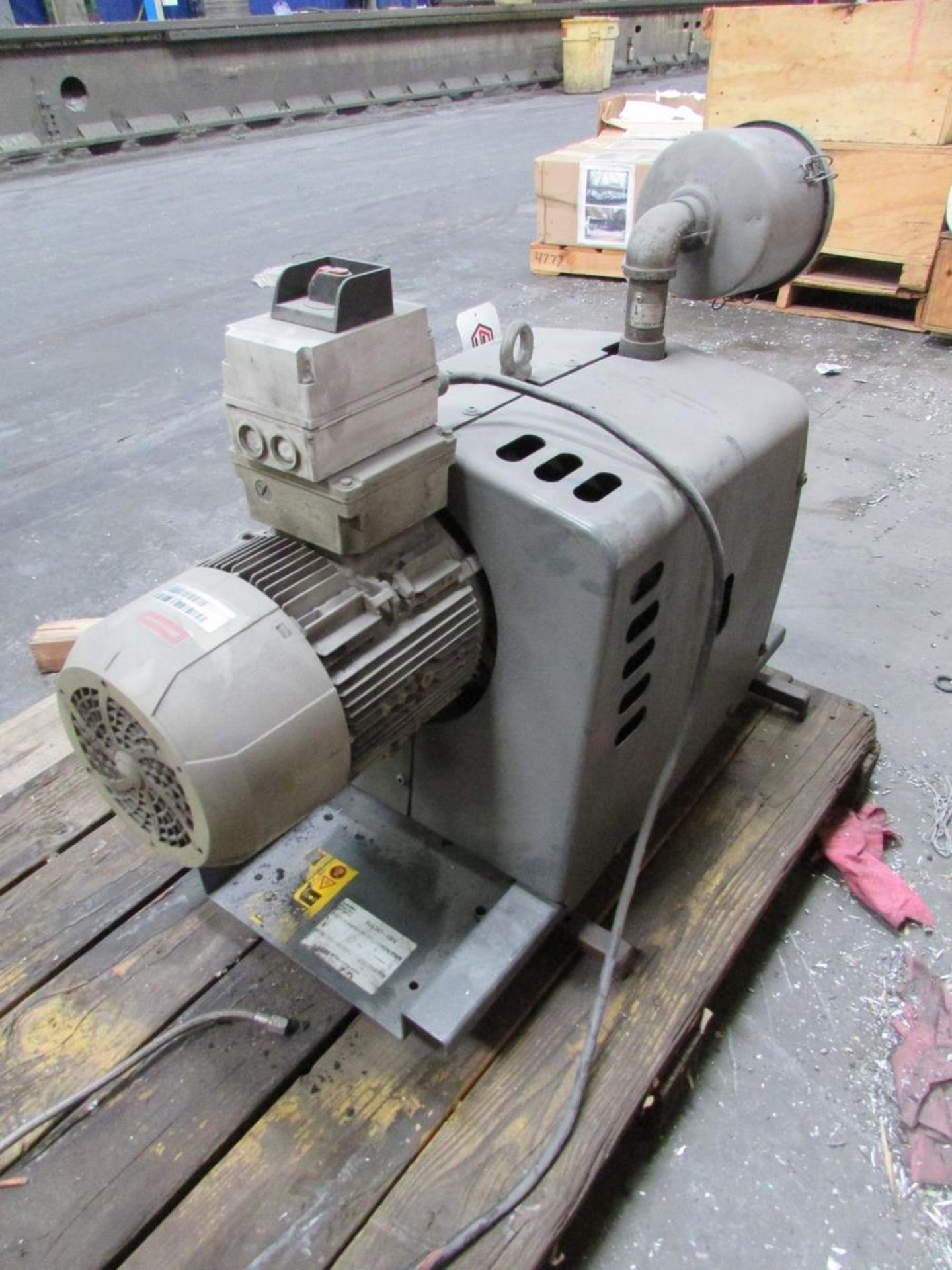 ATLAS COPCO 5 HP VACUUM PUMP, MODEL DZS 150V - Image 2 of 3