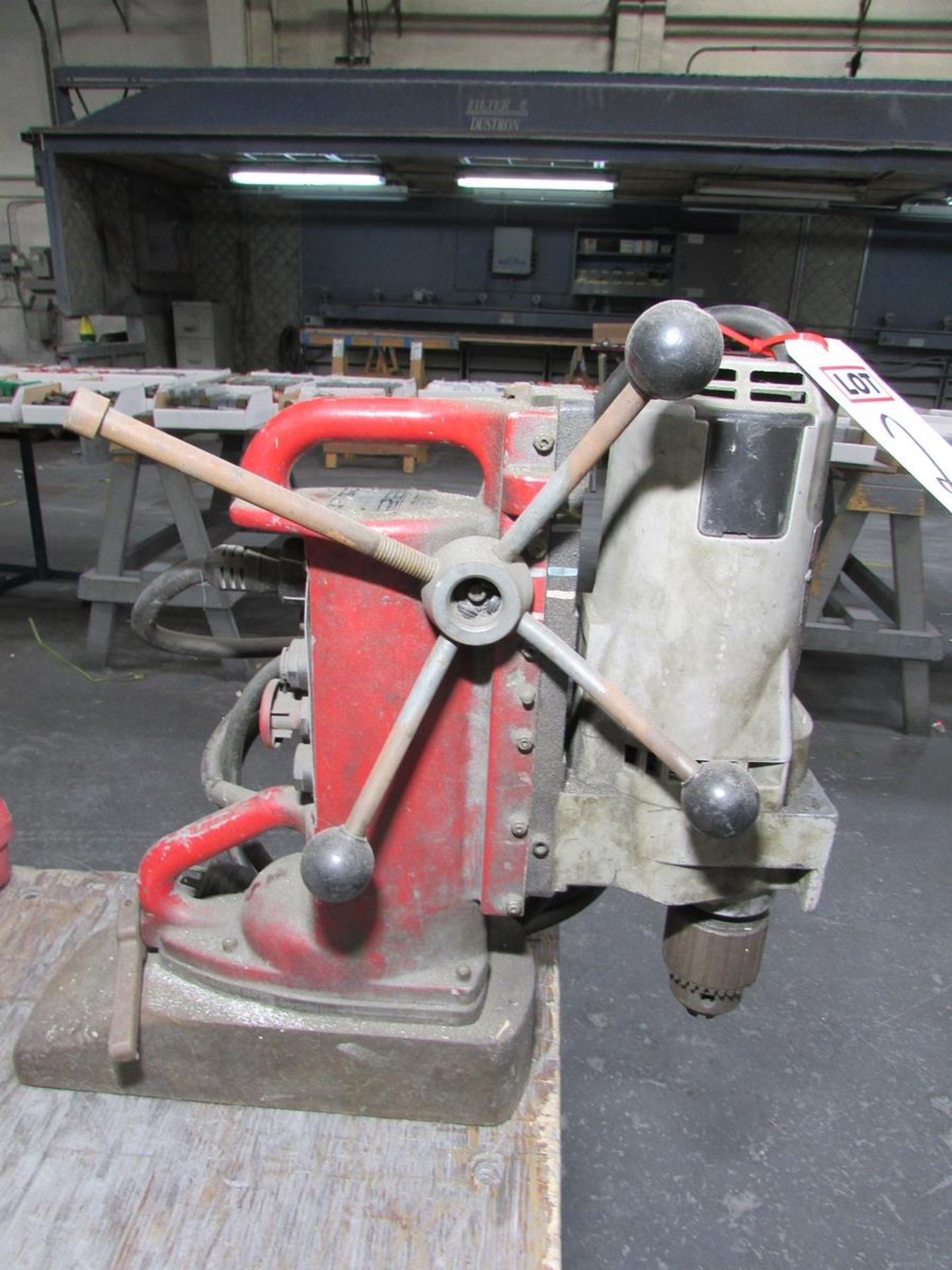 MILWAUKEE 3/4" MAGNETIC BASE DRILL PRESS, MODEL 4231, CAT. NO. 4262-1 DRILL MOTOR - Image 5 of 5