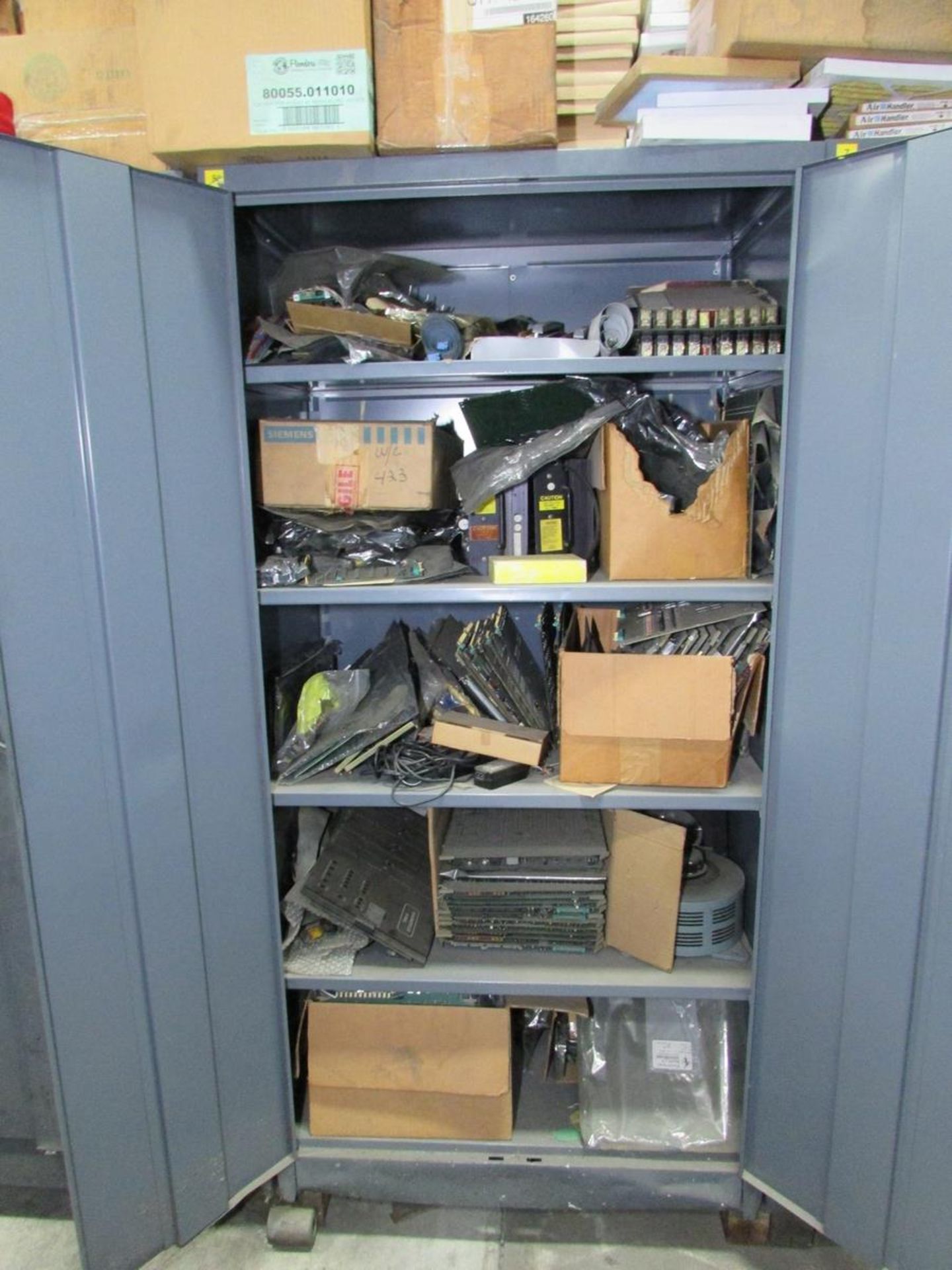 2-DOOR CABINET, W/ CONTENTS: ASSORTED MACHINE CONTROL BOARDS - Image 2 of 5