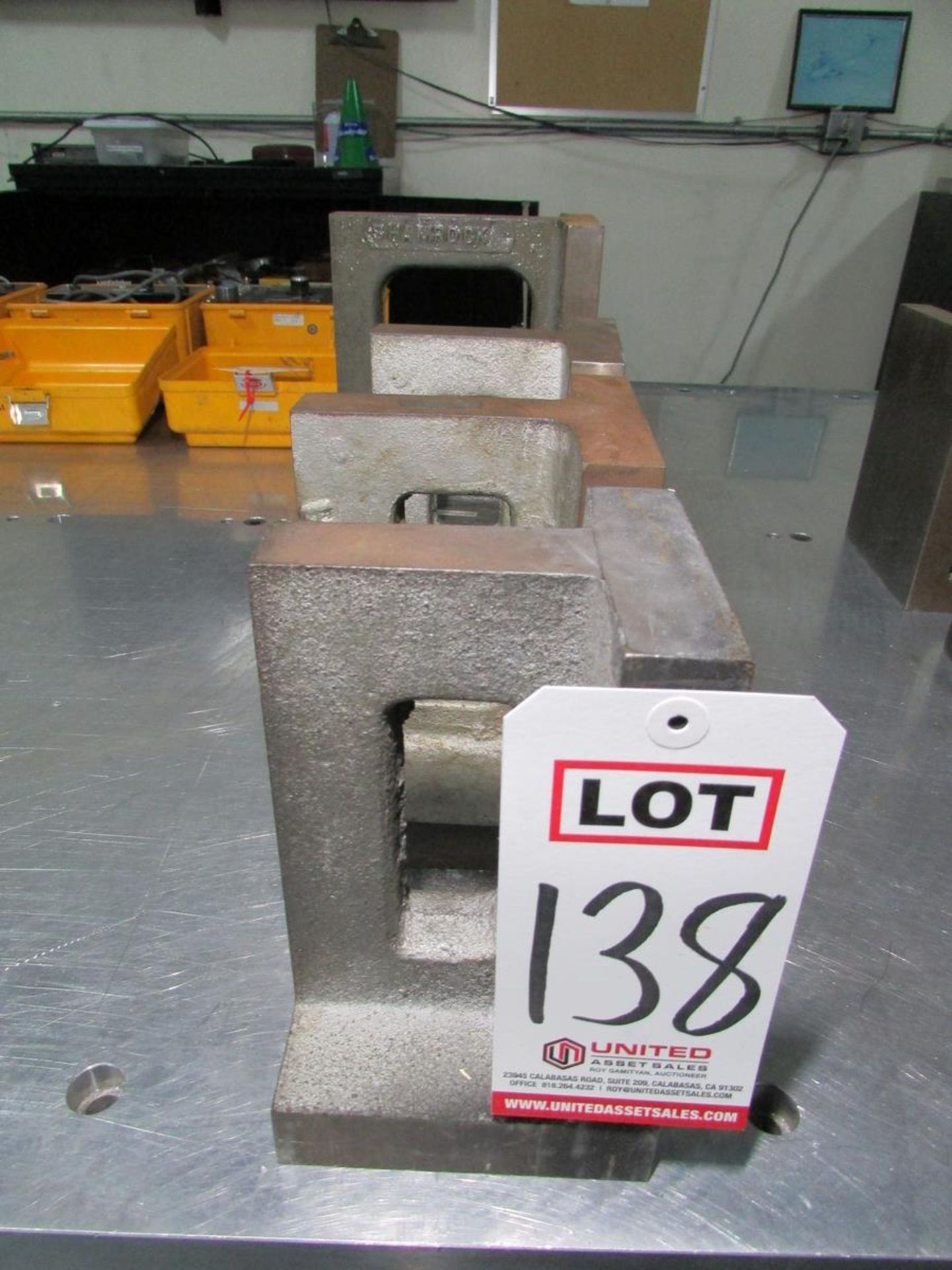 LOT - (4) RIGHT ANGLE PLATES: (1) 10" X 5-3/4" X 8", (2) 8" X 6" X 6", (1) 8" X 4-1/2" X 5" - Image 2 of 3