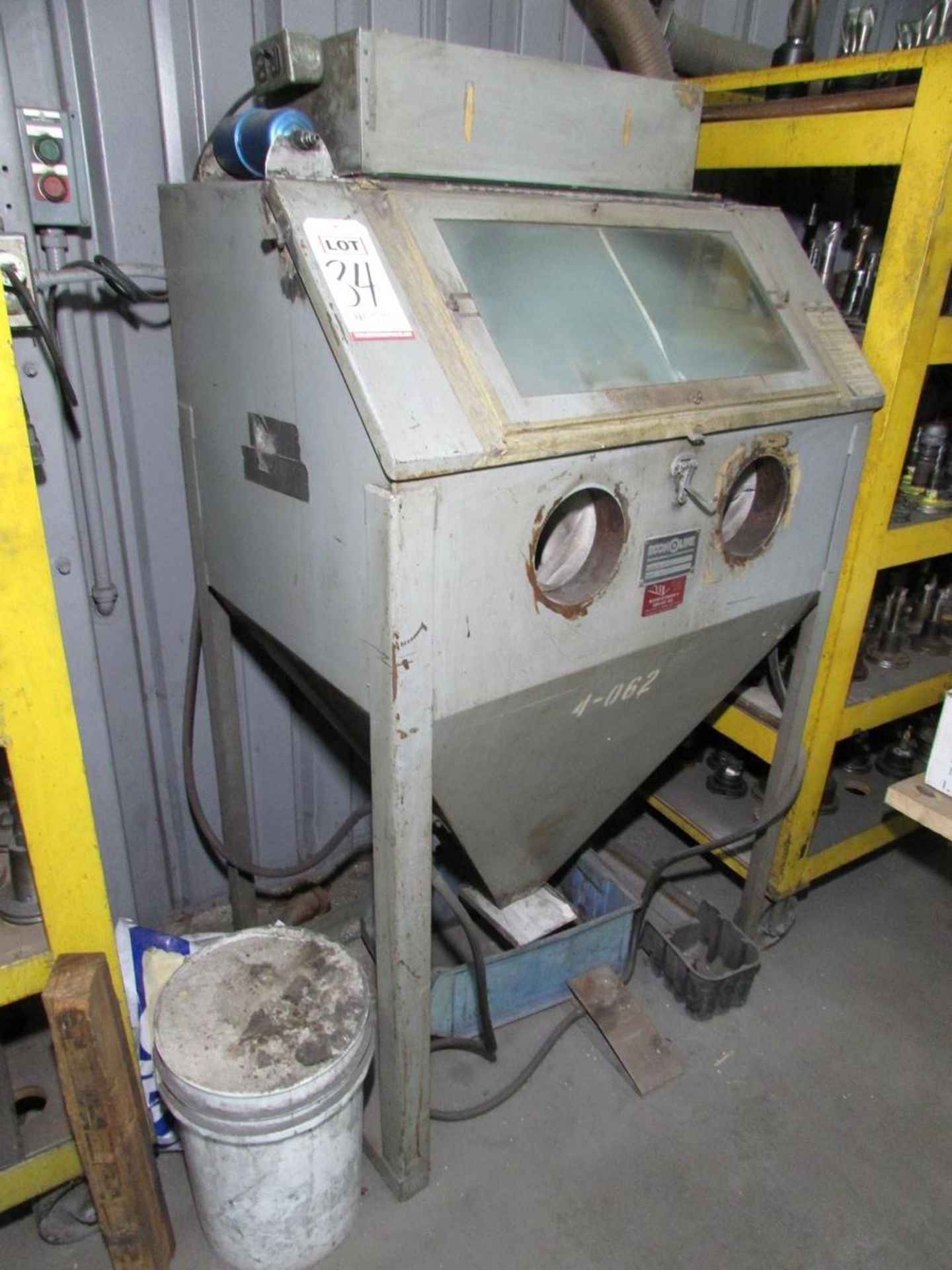 ECONOLINE ABRASIVE BLAST CABINET, MODEL RA-36-1, 36" X 24" X 20" CHAMBER, S/N E-80-572, W/ ECONOLINE