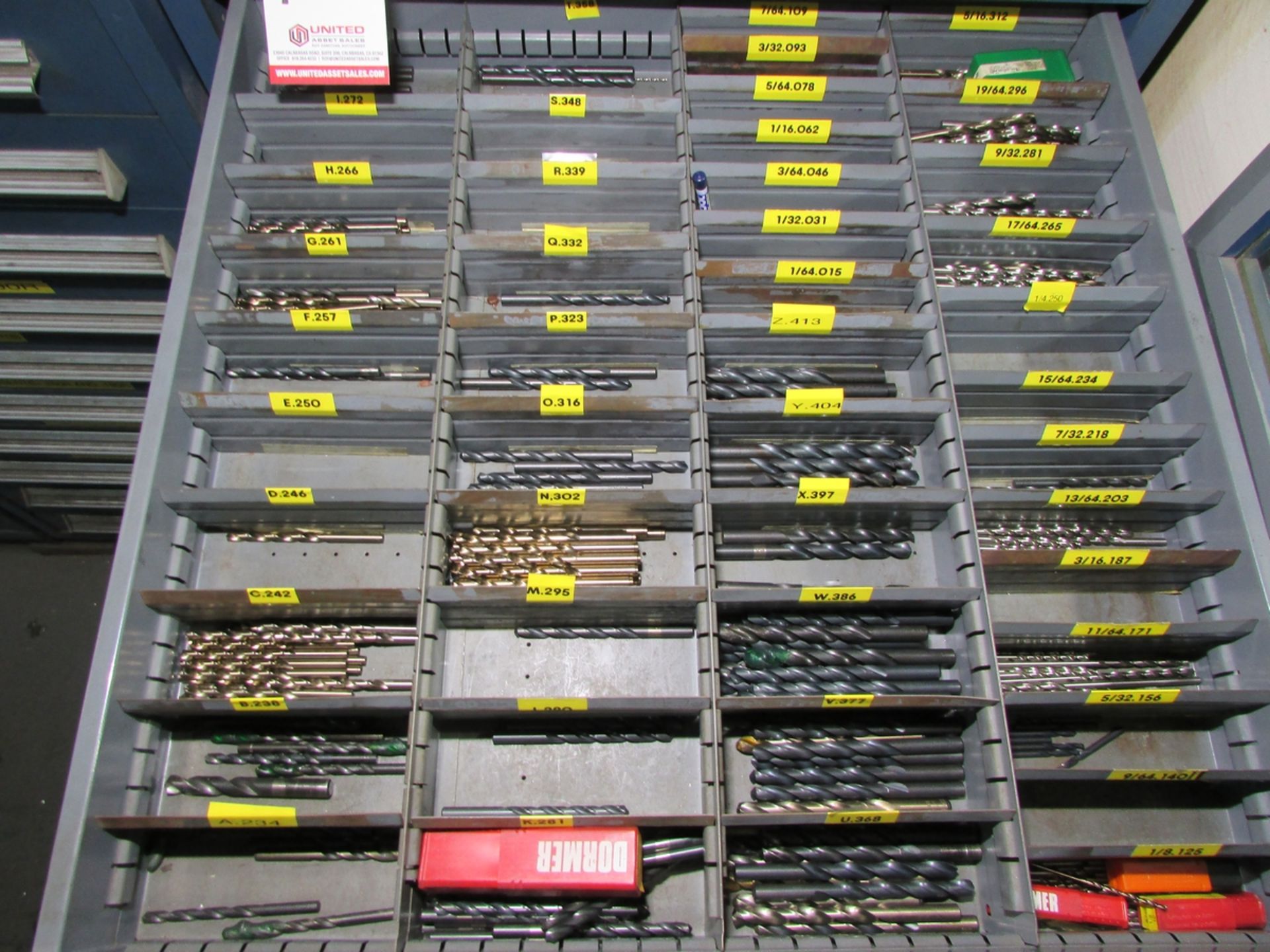 STANLEY VIDMAR 11-DRAWER HEAVY DUTY PARTS CABINET, W/ CONTENTS: ASSORTED HSS DRILLS AND MILLS - Image 3 of 11