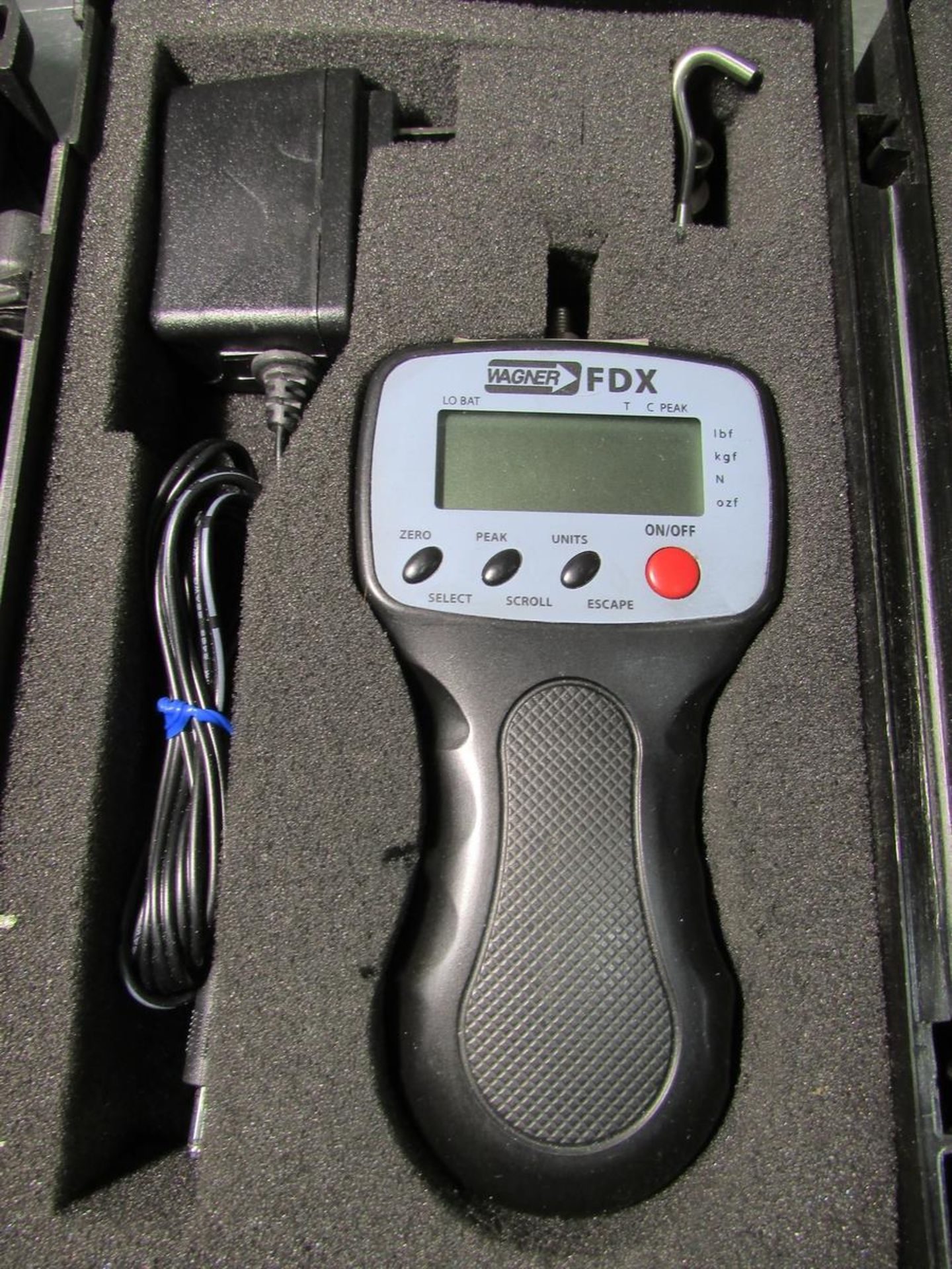 LOT - (2) DIGITAL GAGES: (1) WAGNER FDX FORCE GAGE, (1) MISCO PALM ABBE 201 REFRACTOMETER - Image 3 of 3